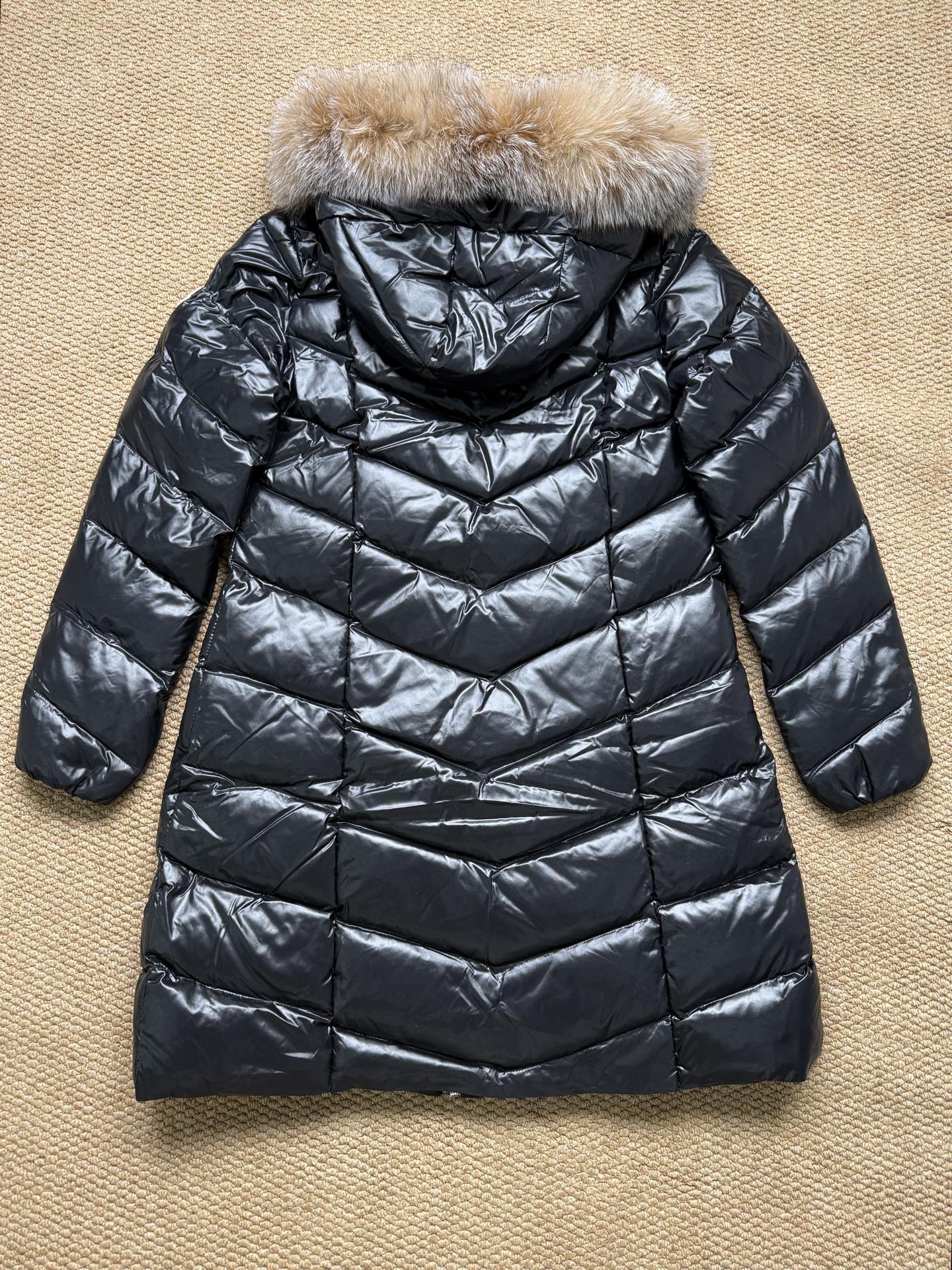 Cheap Moncle Thick Coats For Women in 223385, $150 USD- [IB223385] - Replica Moncle Thick Coats For Women