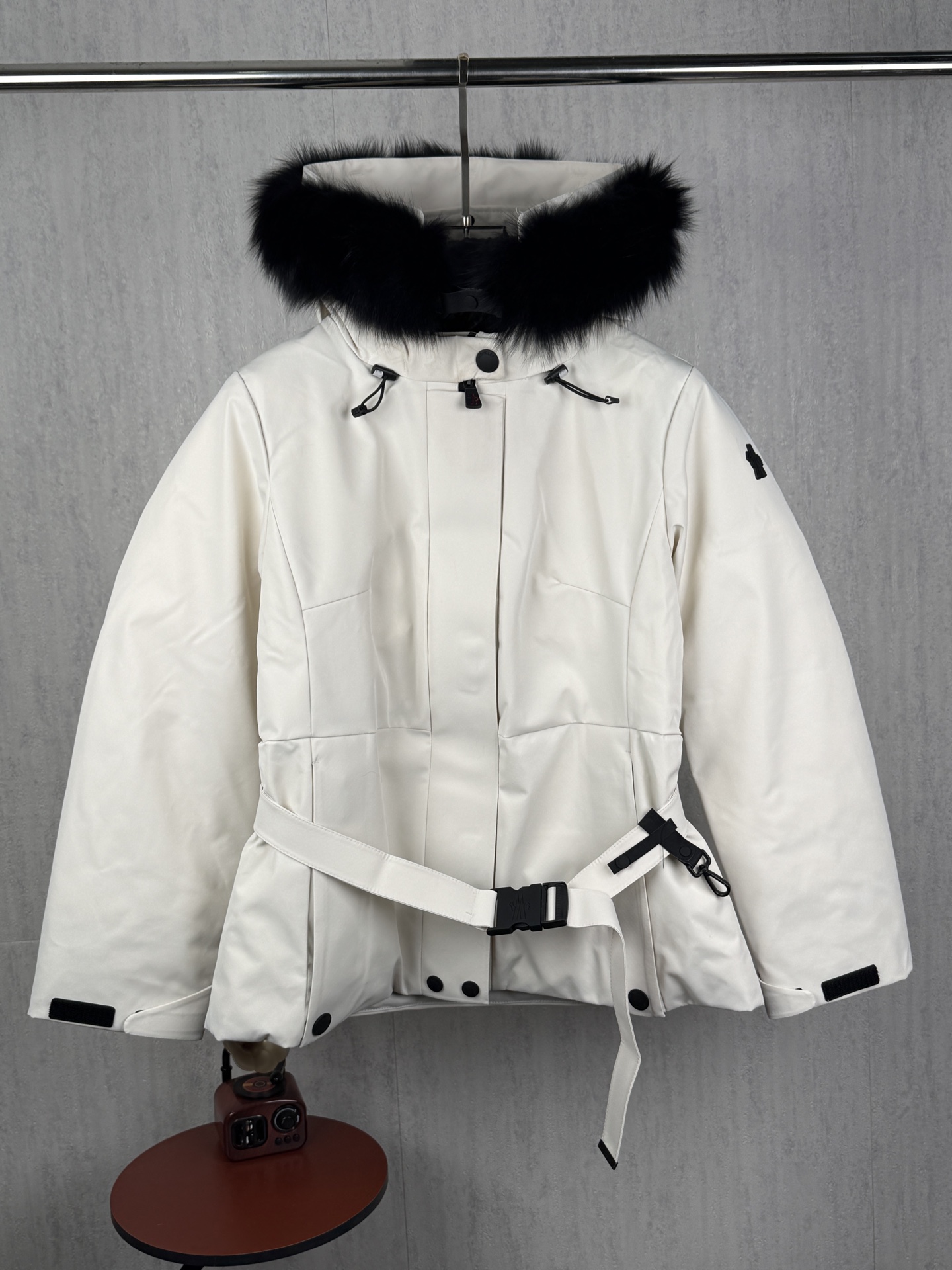 Cheap Moncle Thick Coats For Women in 223402, $150 USD- [IB223402] - Replica Moncle Thick Coats For Women