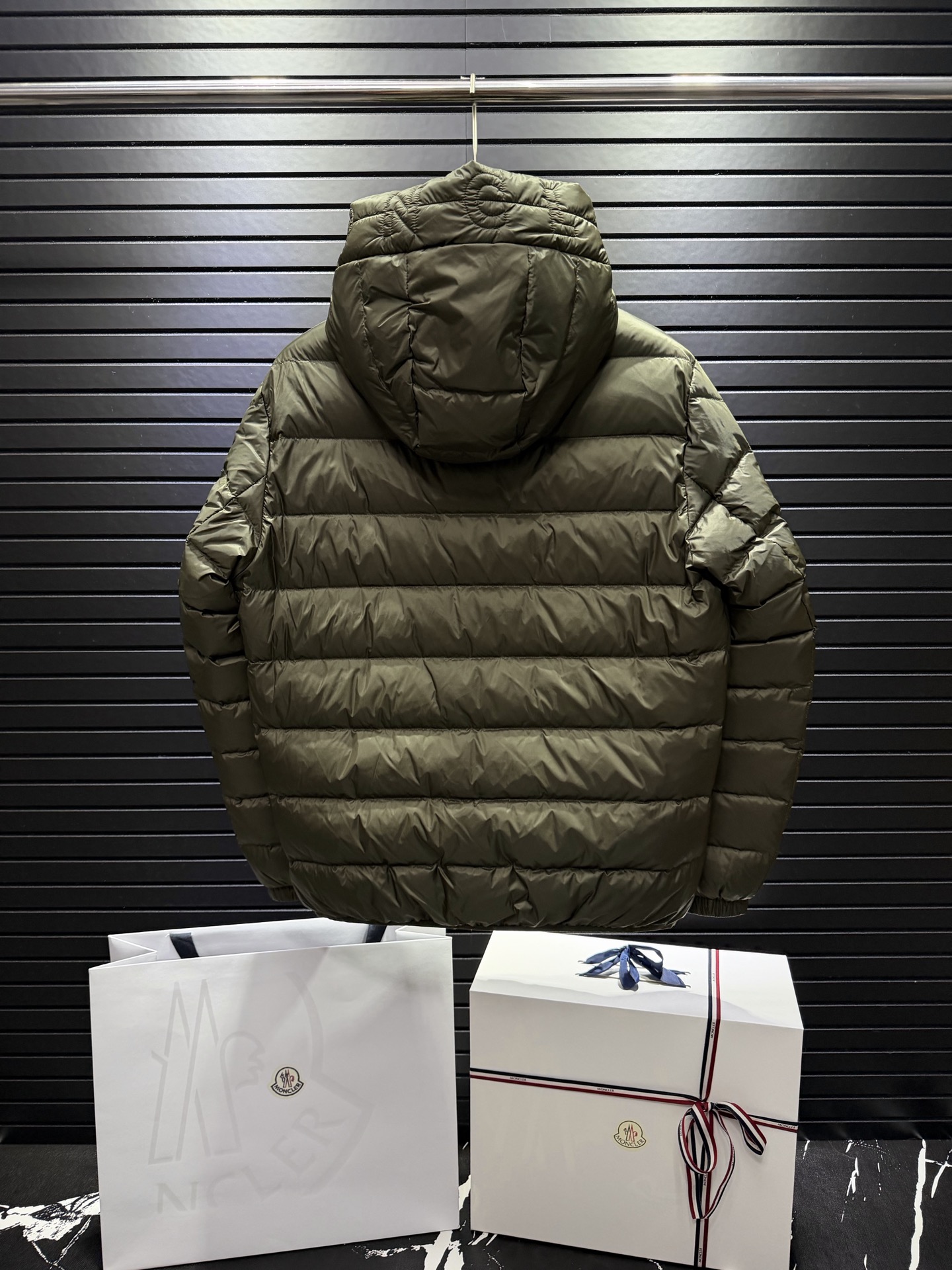 Cheap Moncle Thick Coats For Men in 223427, $165 USD- [IB223427] - Replica Moncle Thick Coats For Men