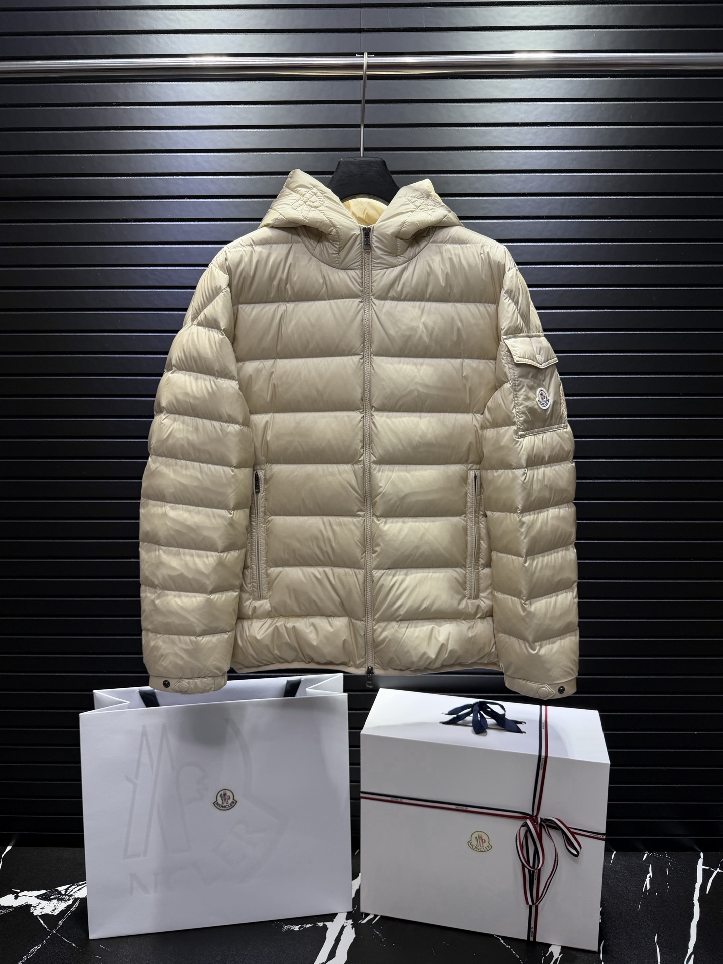 Cheap Moncle Thick Coats For Men in 223428, $165 USD- [IB223428] - Replica Moncle Thick Coats For Men