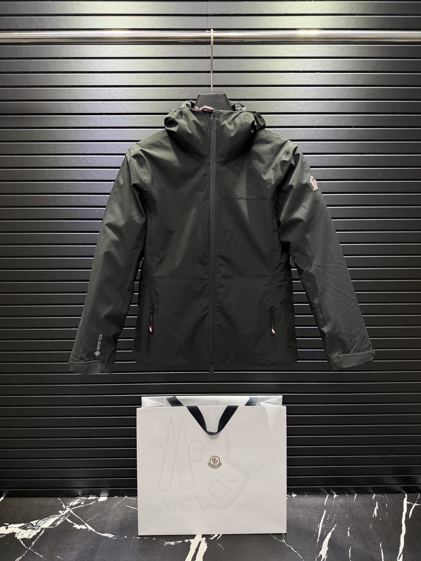 Cheap Moncle Thick Coats For Women in 223437, $160 USD- [IB223437] - Replica Moncle Thick Coats For Women