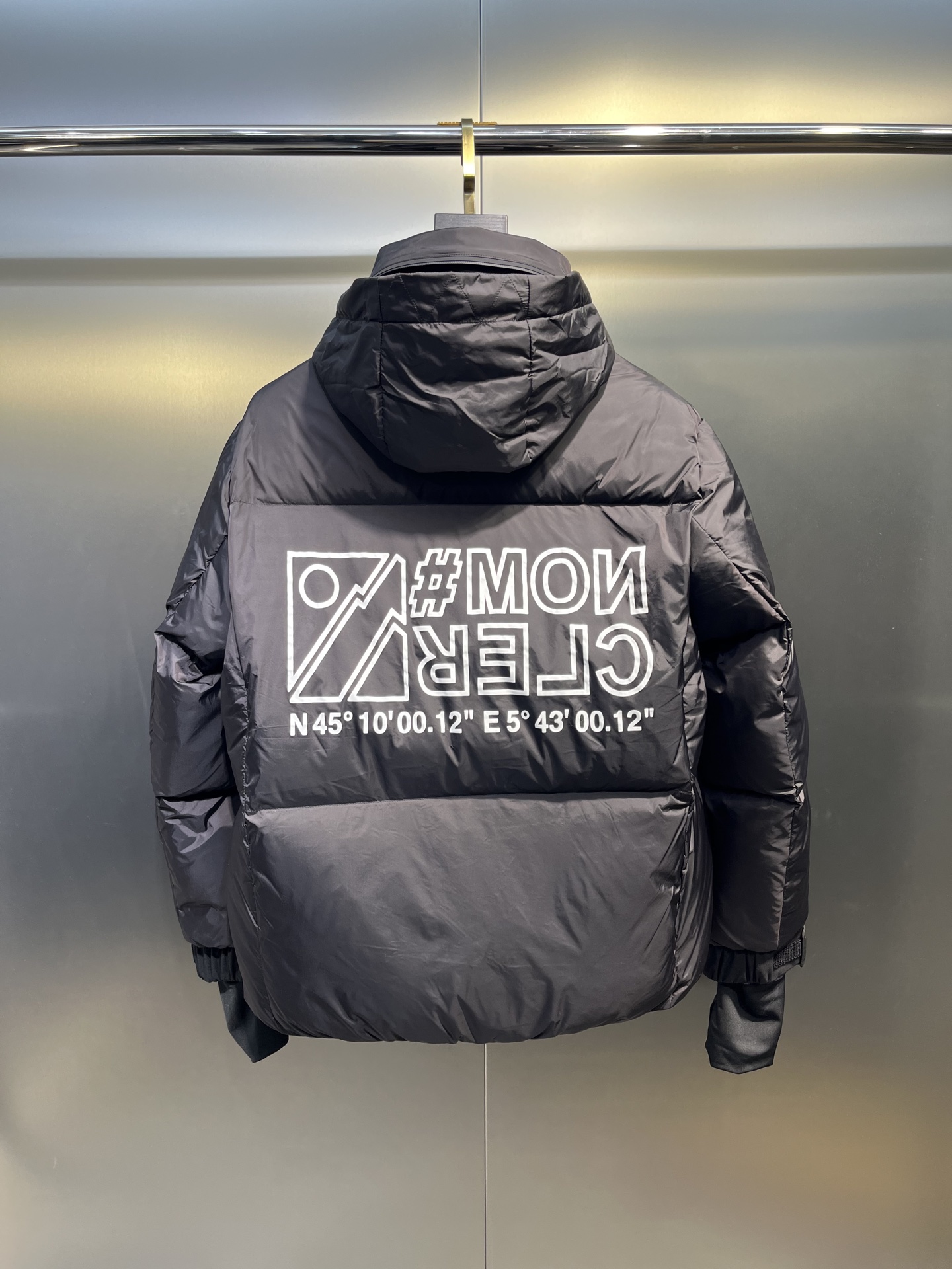 Cheap Moncle Thick Coats For Men in 223448, $140 USD- [IB223448] - Replica Moncle Thick Coats For Men