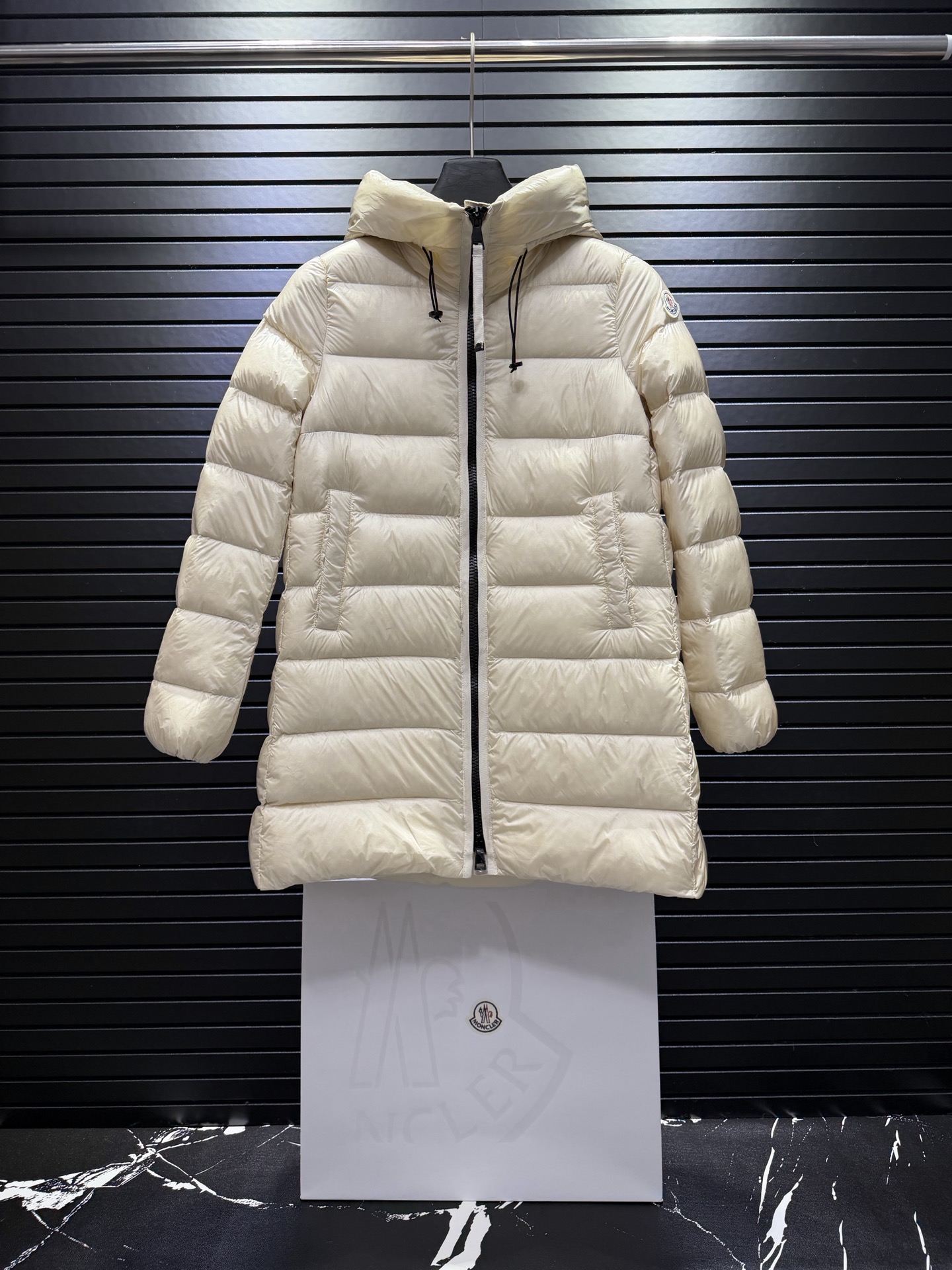 Cheap Moncle Thick Coats For Women in 223449, $150 USD- [IB223449] - Replica Moncle Thick Coats For Women