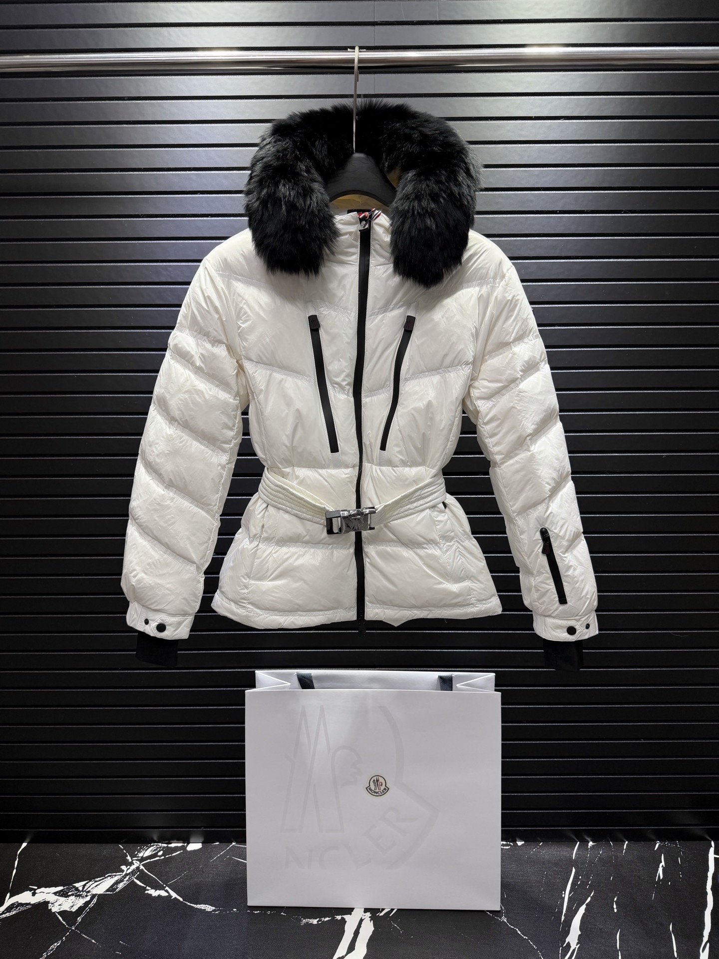 Cheap Moncle Thick Coats For Women in 223460, $205 USD- [IB223460] - Replica Moncle Thick Coats For Women