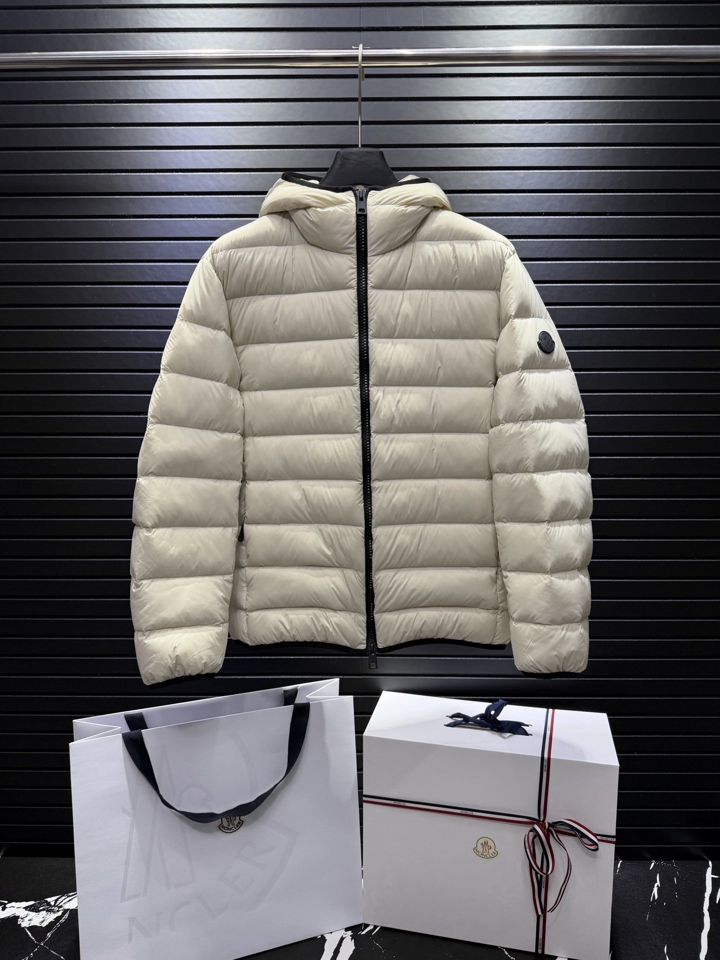 Cheap Moncle Thick Coats For Men in 223473, $150 USD- [IB223473] - Replica Moncle Thick Coats For Men