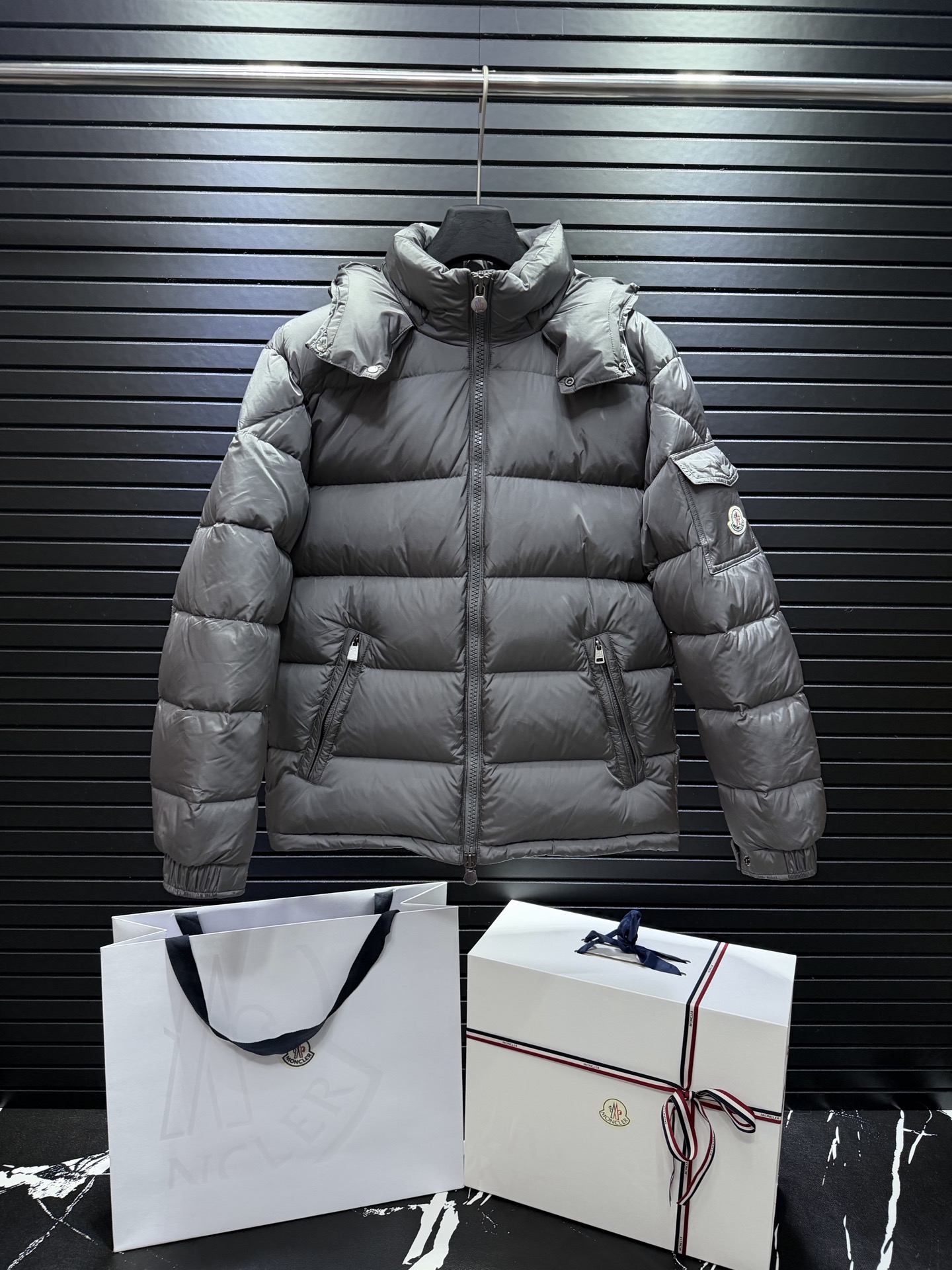 Cheap Moncle Thick Coats For Men in 223475, $150 USD- [IB223475] - Replica Moncle Thick Coats For Men