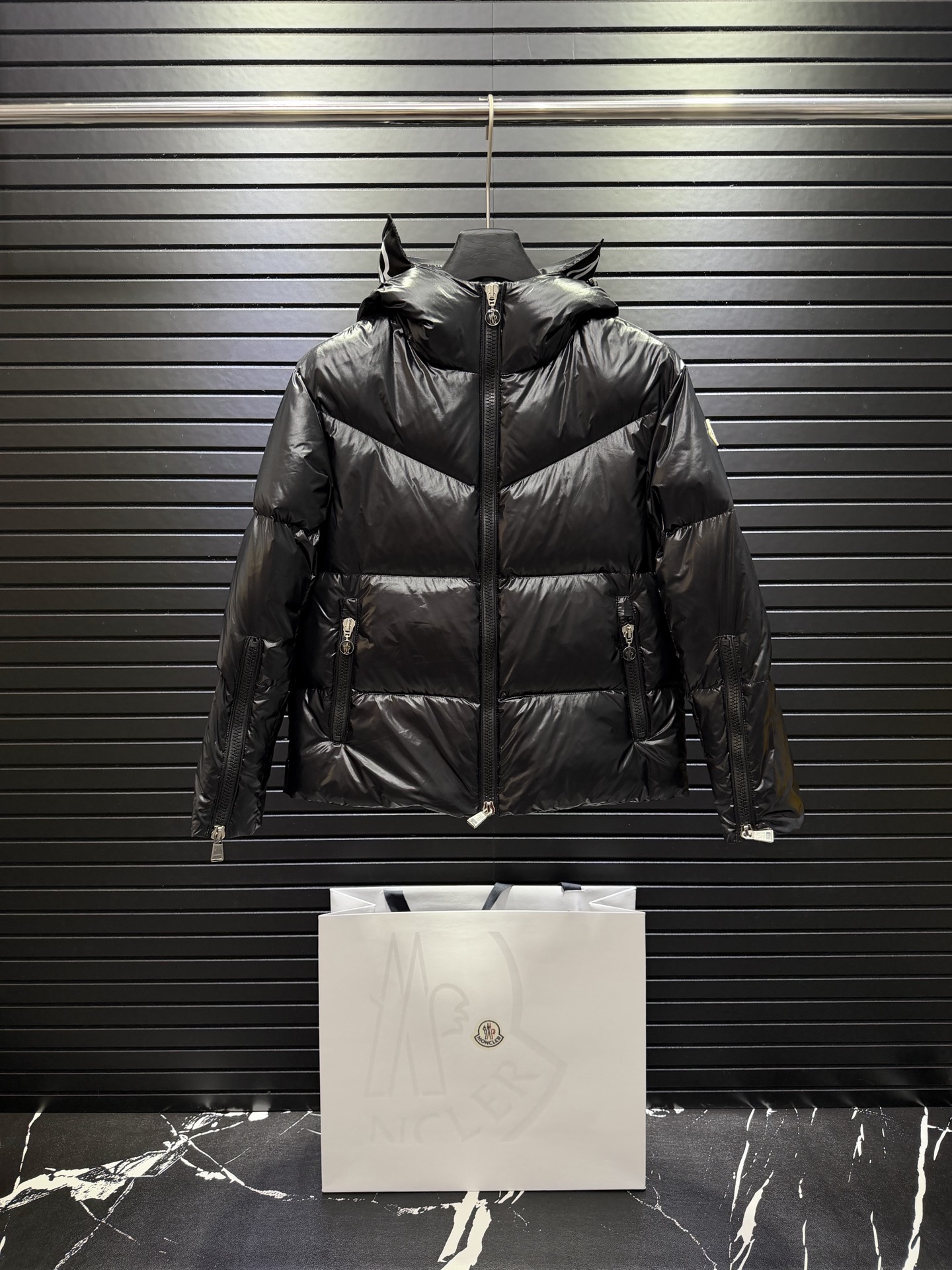 Cheap Moncle Thick Coats For Women in 223496, $150 USD- [IB223496] - Replica Moncle Thick Coats For Women