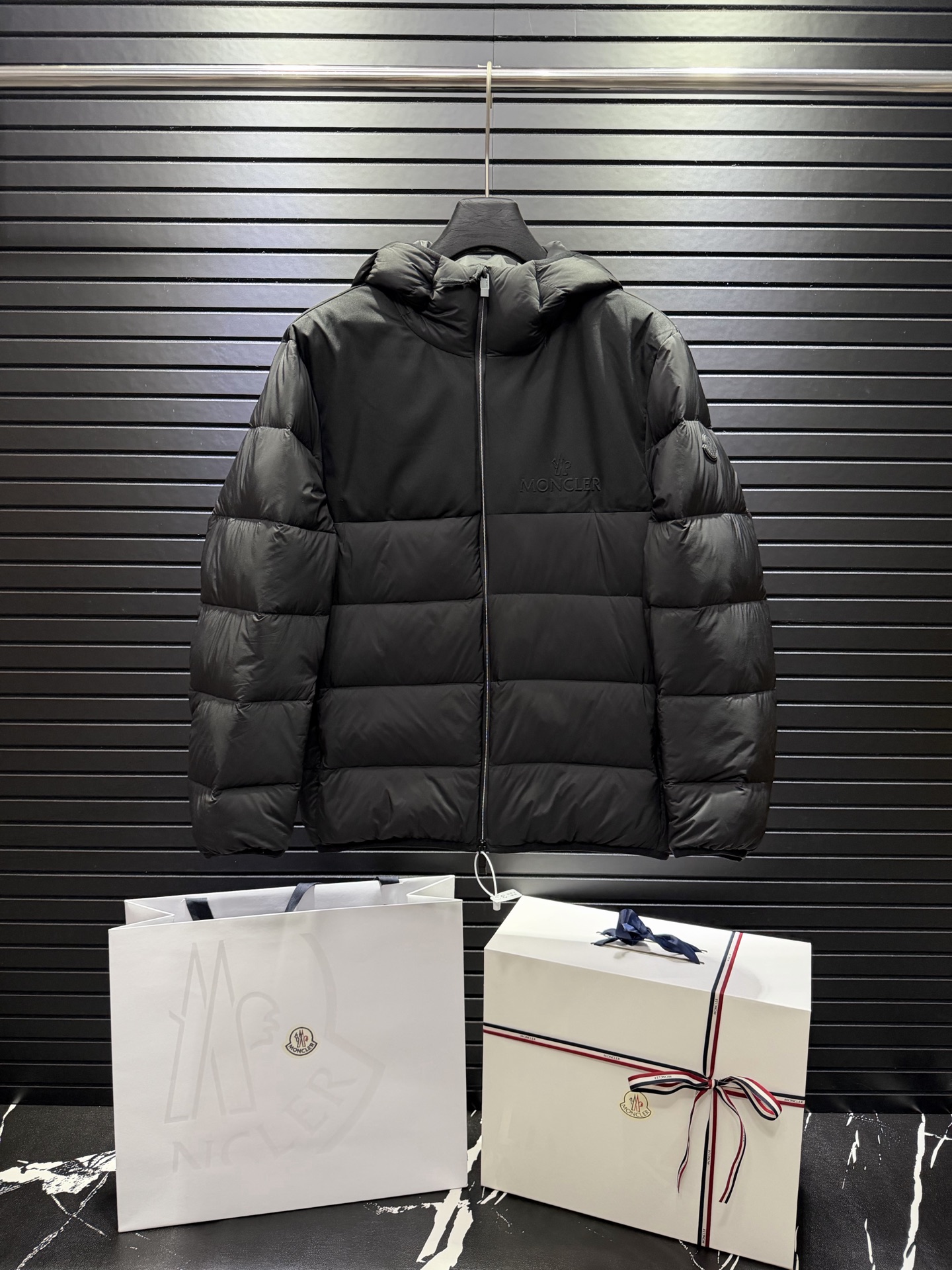 Cheap Moncle Thick Coats For Women in 223510, $200 USD- [IB223510] - Replica Moncle Thick Coats For Women