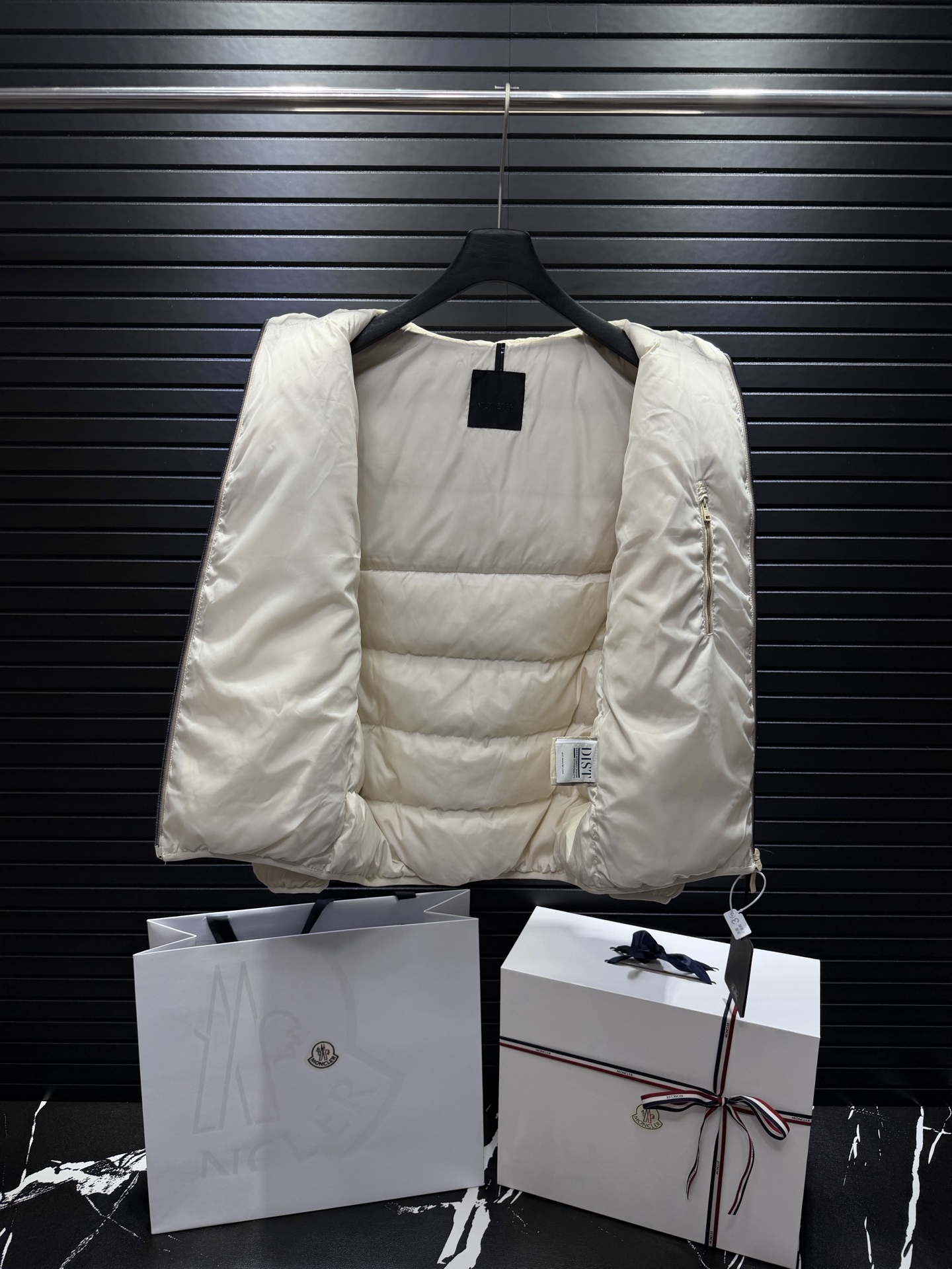 Cheap Moncle Thick Coats For Women in 223511, $200 USD- [IB223511] - Replica Moncle Thick Coats For Women