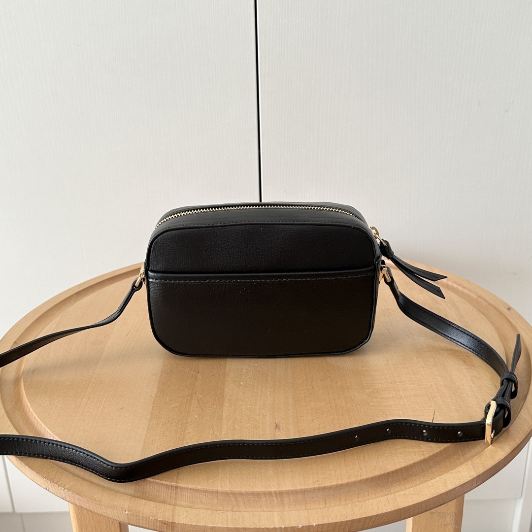 Cheap Gucci AAA quality Crossbody Mini Bags in 223875, $65 USD- [IB223875] - Replica Gucci AAA quality Crossbody Mini Bags