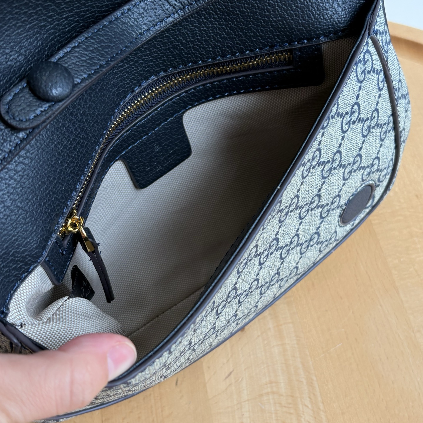Cheap Gucci AAA quality Crossbody Mini Bags in 223879, $65 USD- [IB223879] - Replica Gucci AAA quality Crossbody Mini Bags