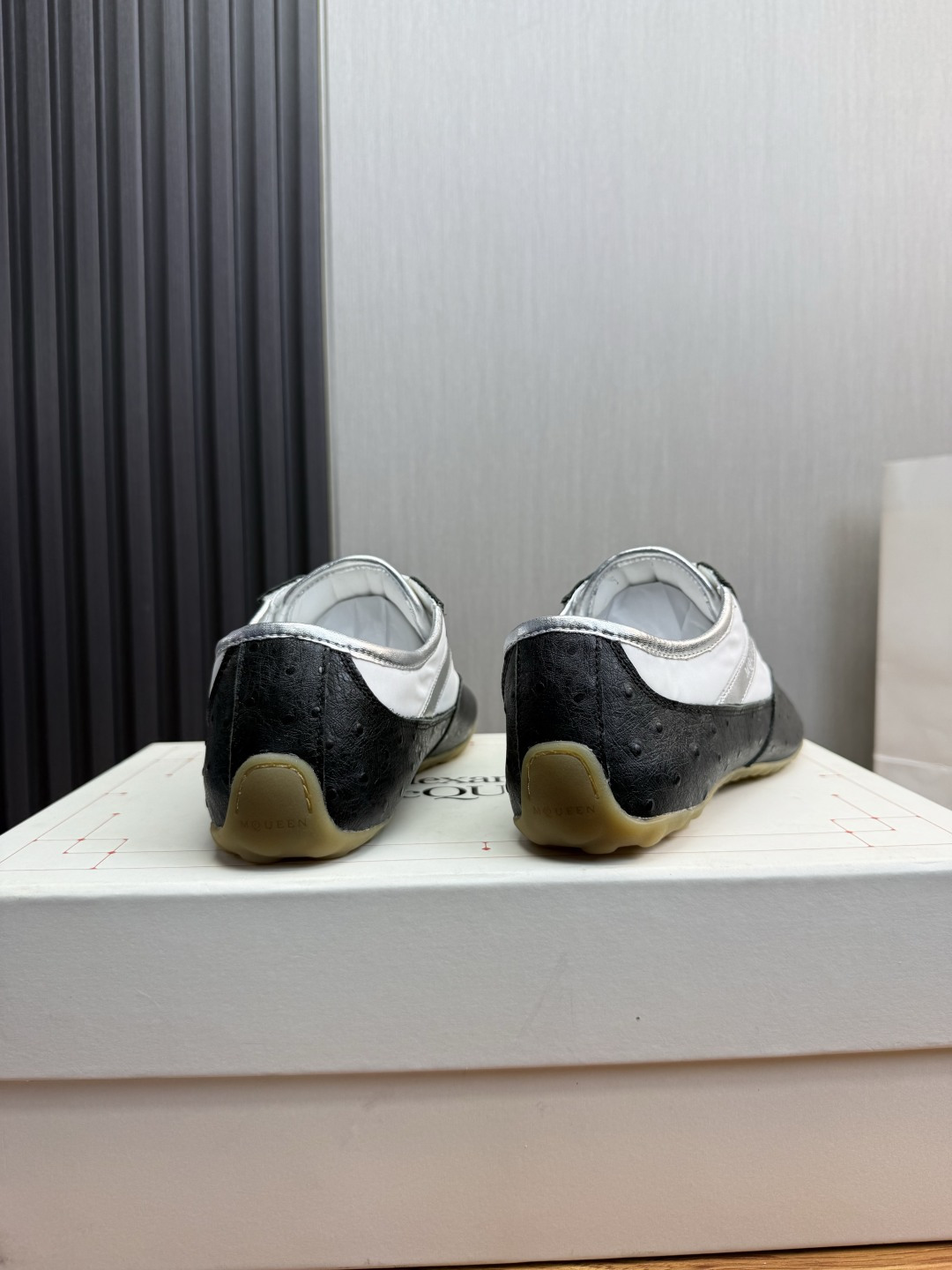 Cheap Alexander Mcqueen Sneakers For Men in 224507, $75 USD- [IB224507] - Replica Alexander Mcqueen Sneakers For Men