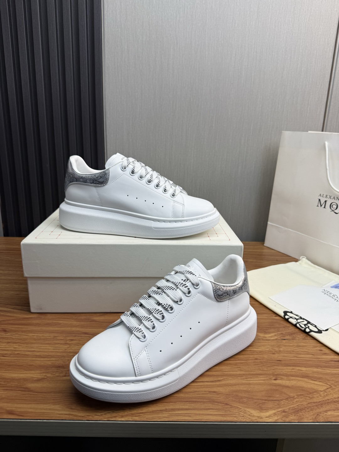 Cheap Alexander Mcqueen Sneakers For Men in 224508, $75 USD- [IB224508] - Replica Alexander Mcqueen Sneakers For Men