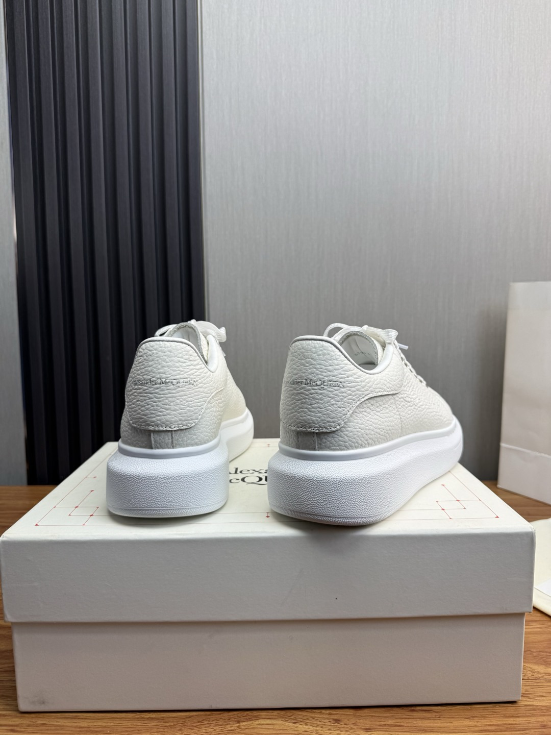 Cheap Alexander Mcqueen Sneakers For Men in 224509, $75 USD- [IB224509] - Replica Alexander Mcqueen Sneakers For Men