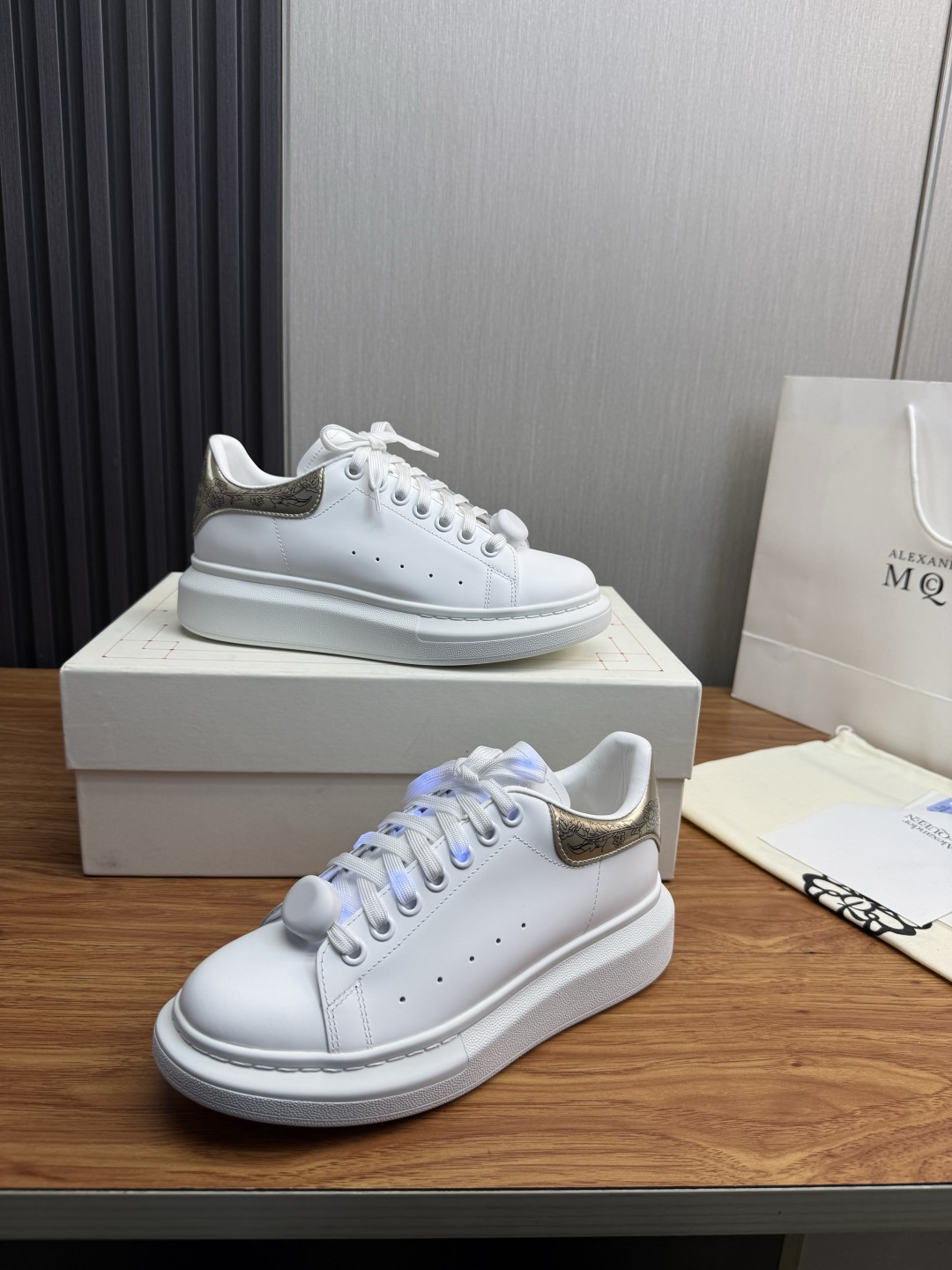 Cheap Alexander Mcqueen Sneakers For Men in 224510, $75 USD- [IB224510] - Replica Alexander Mcqueen Sneakers For Men