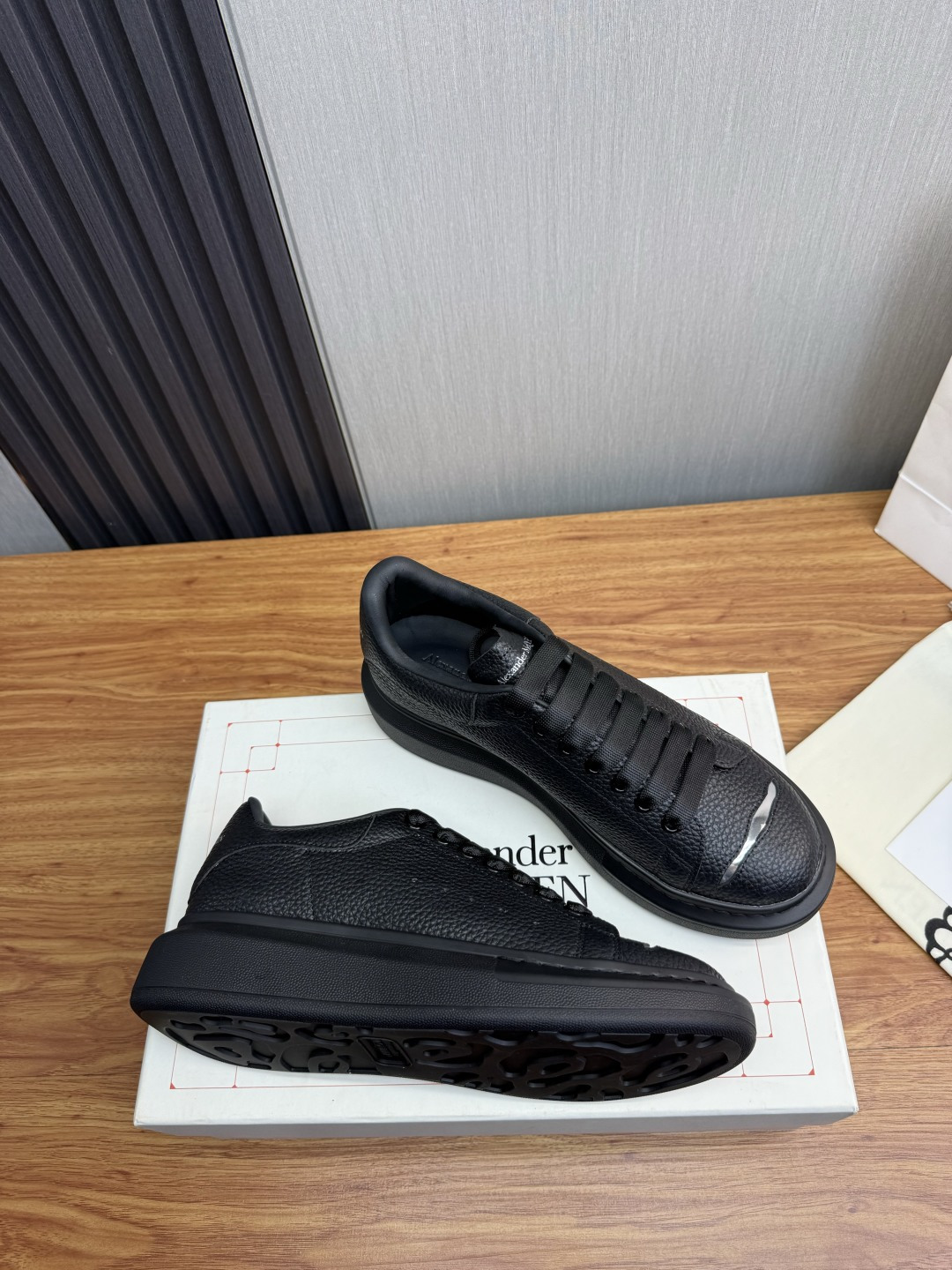 Cheap Alexander Mcqueen Sneakers For Men in 224517, $75 USD- [IB224517] - Replica Alexander Mcqueen Sneakers For Men