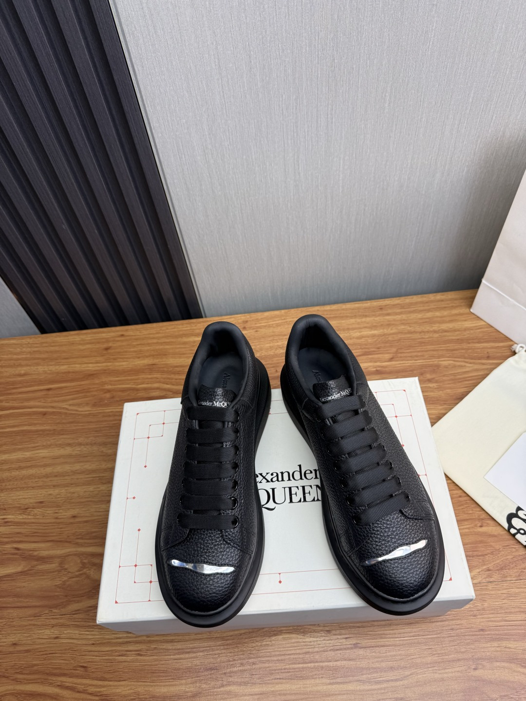 Cheap Alexander Mcqueen Sneakers For Men in 224517, $75 USD- [IB224517] - Replica Alexander Mcqueen Sneakers For Men