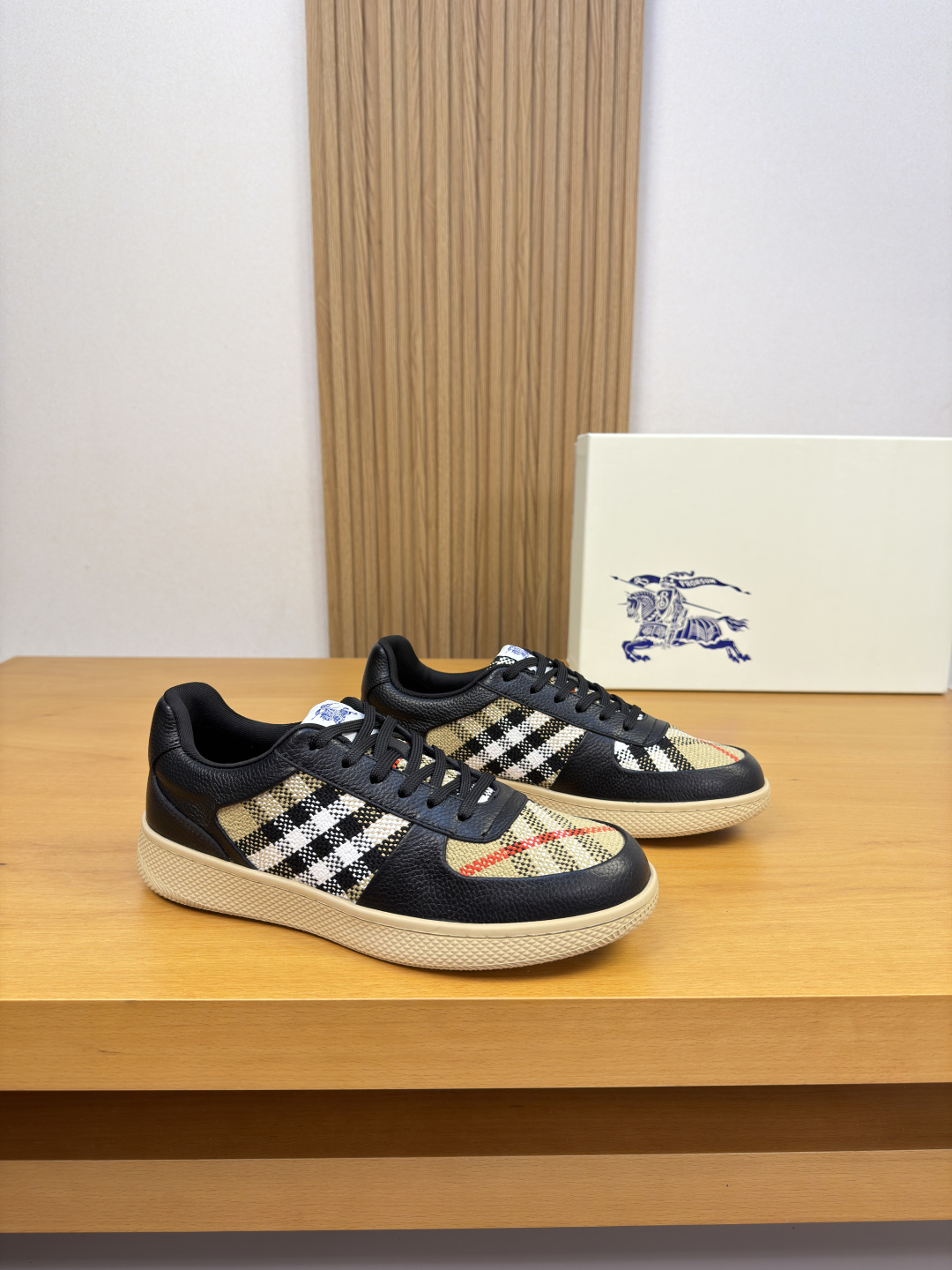 Cheap Burberry Sneakers For Men in 224560, $90 USD- [IB224560] - Replica Burberry Sneakers For Men
