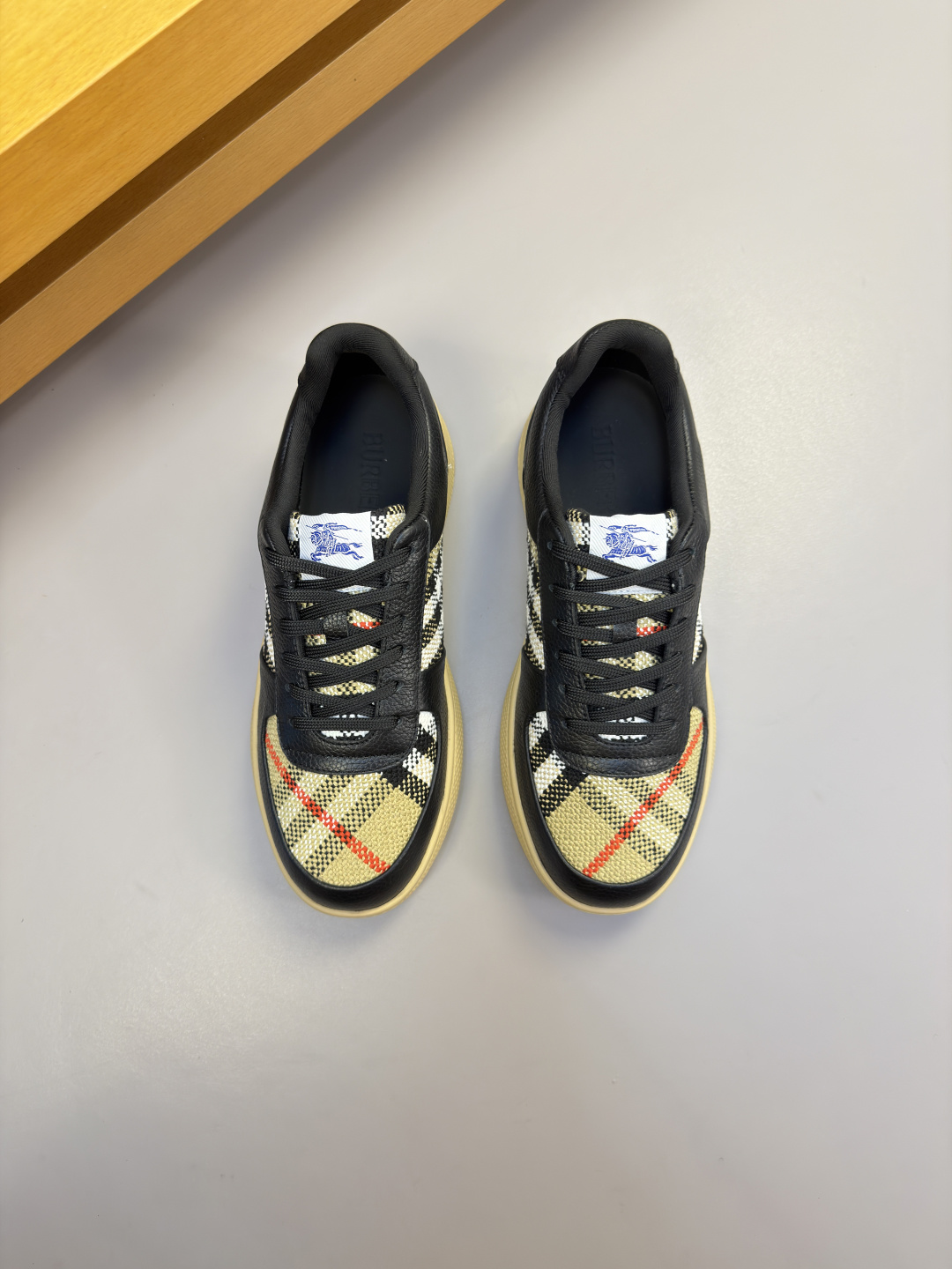 Cheap Burberry Sneakers For Men in 224560, $90 USD- [IB224560] - Replica Burberry Sneakers For Men