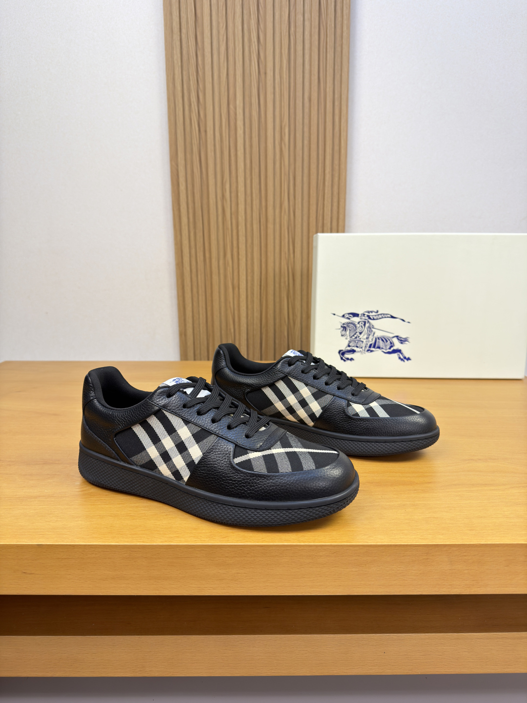 Cheap Burberry Sneakers For Men in 224563, $90 USD- [IB224563] - Replica Burberry Sneakers For Men