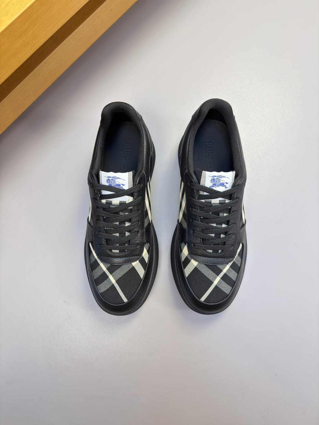 Cheap Burberry Sneakers For Men in 224563, $90 USD- [IB224563] - Replica Burberry Sneakers For Men