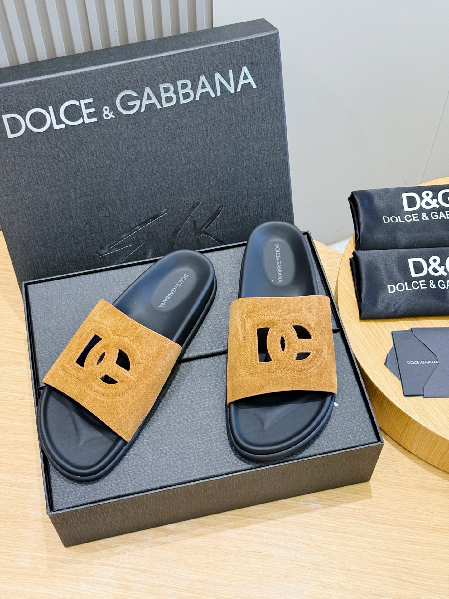 Cheap DG Slippers For Men in 224569, $80 USD- [IB224569] - Replica DG Slippers For Men