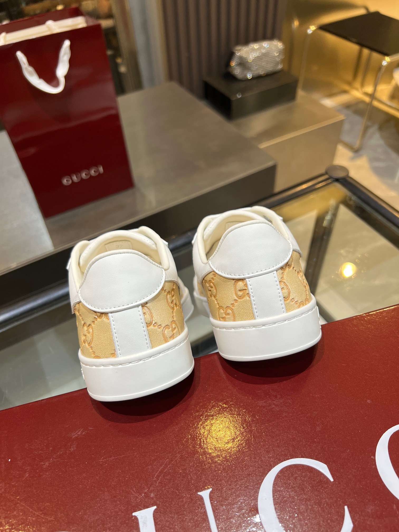 Cheap Gucci Tennis Shoes in 224612, $75 USD- [IB224612] - Replica Gucci Tennis Shoes