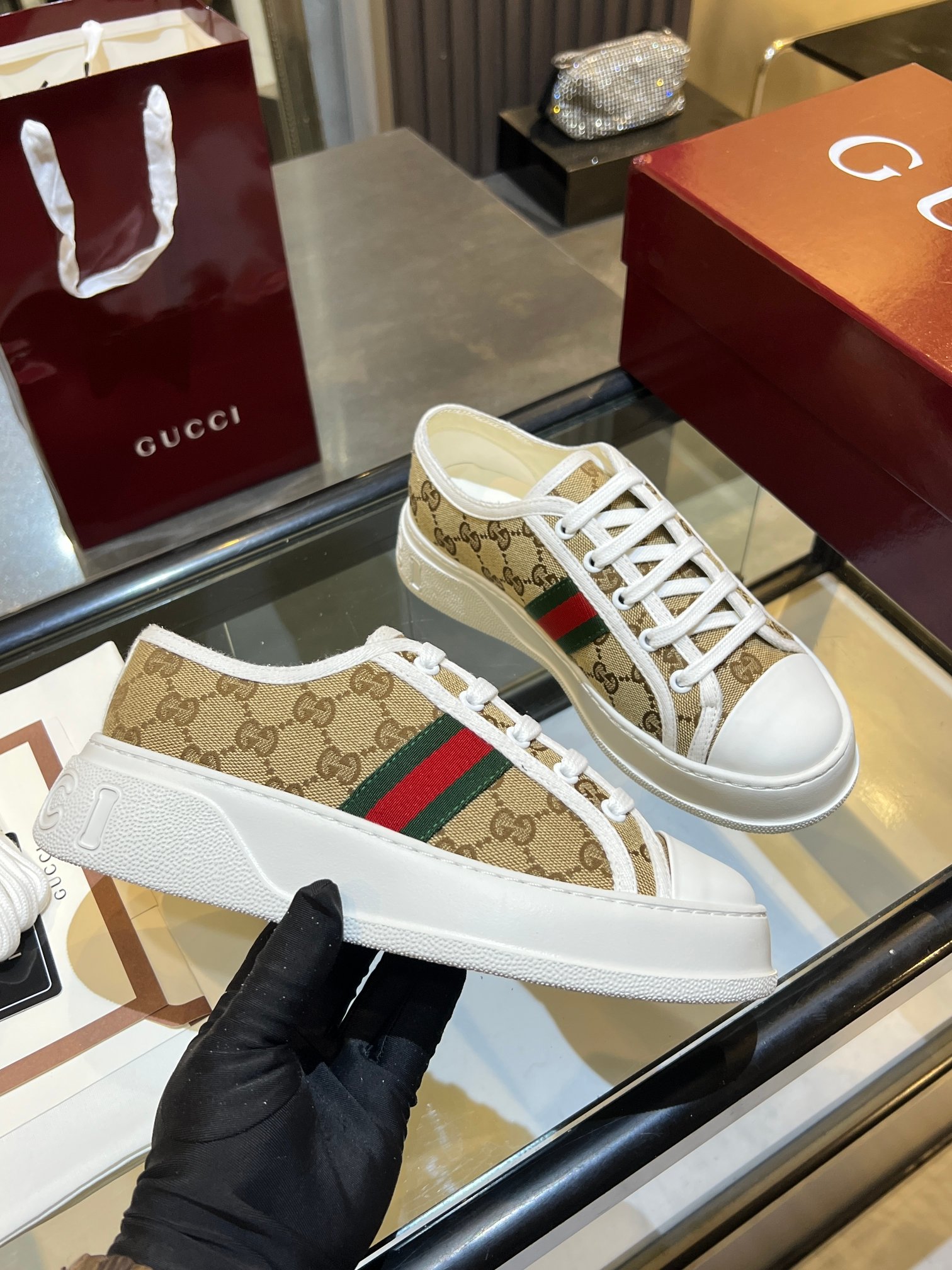 Cheap Gucci Tennis Shoes in 224622, $75 USD- [IB224622] - Replica Gucci Tennis Shoes