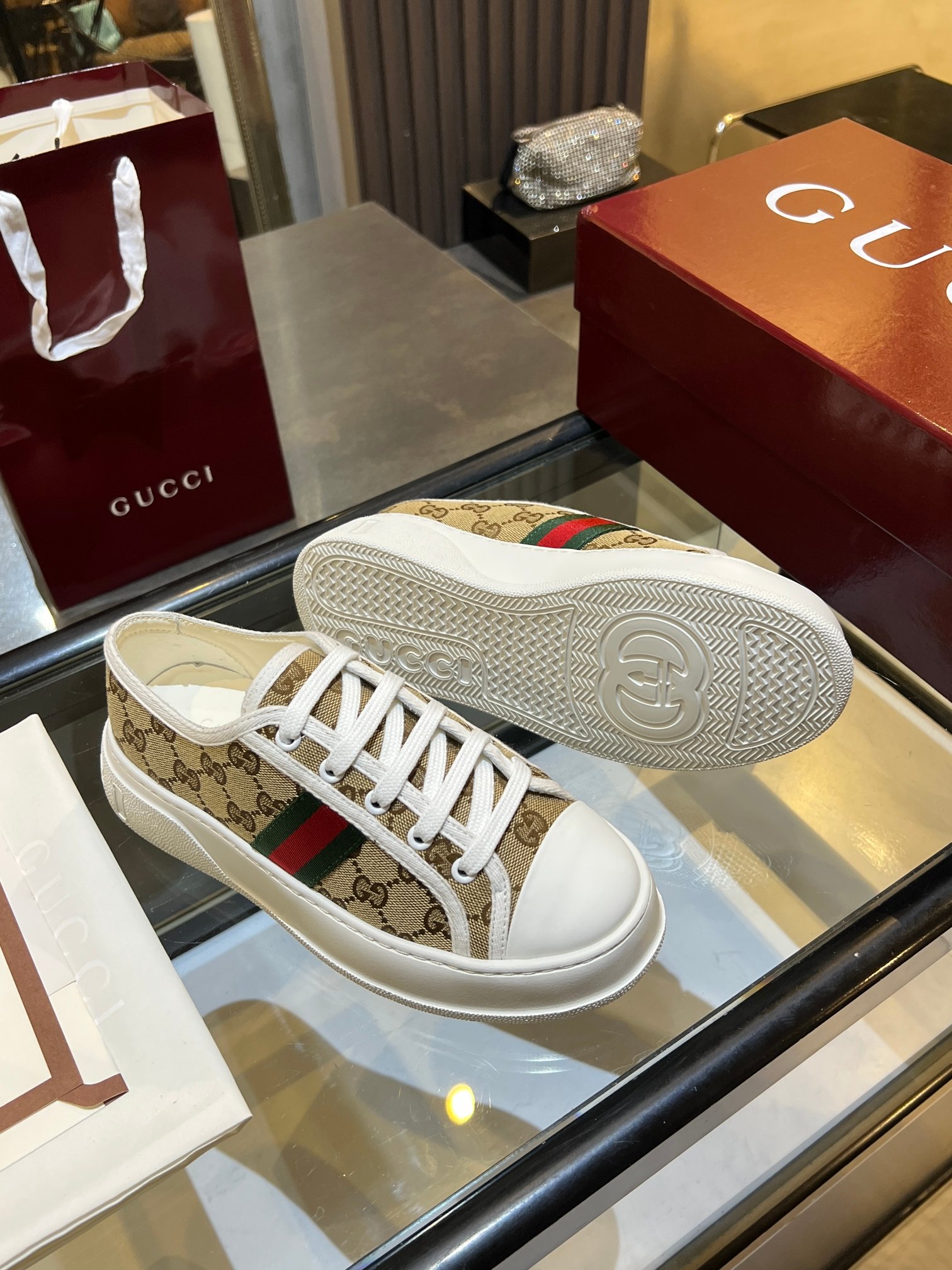 Cheap Gucci Tennis Shoes in 224622, $75 USD- [IB224622] - Replica Gucci Tennis Shoes