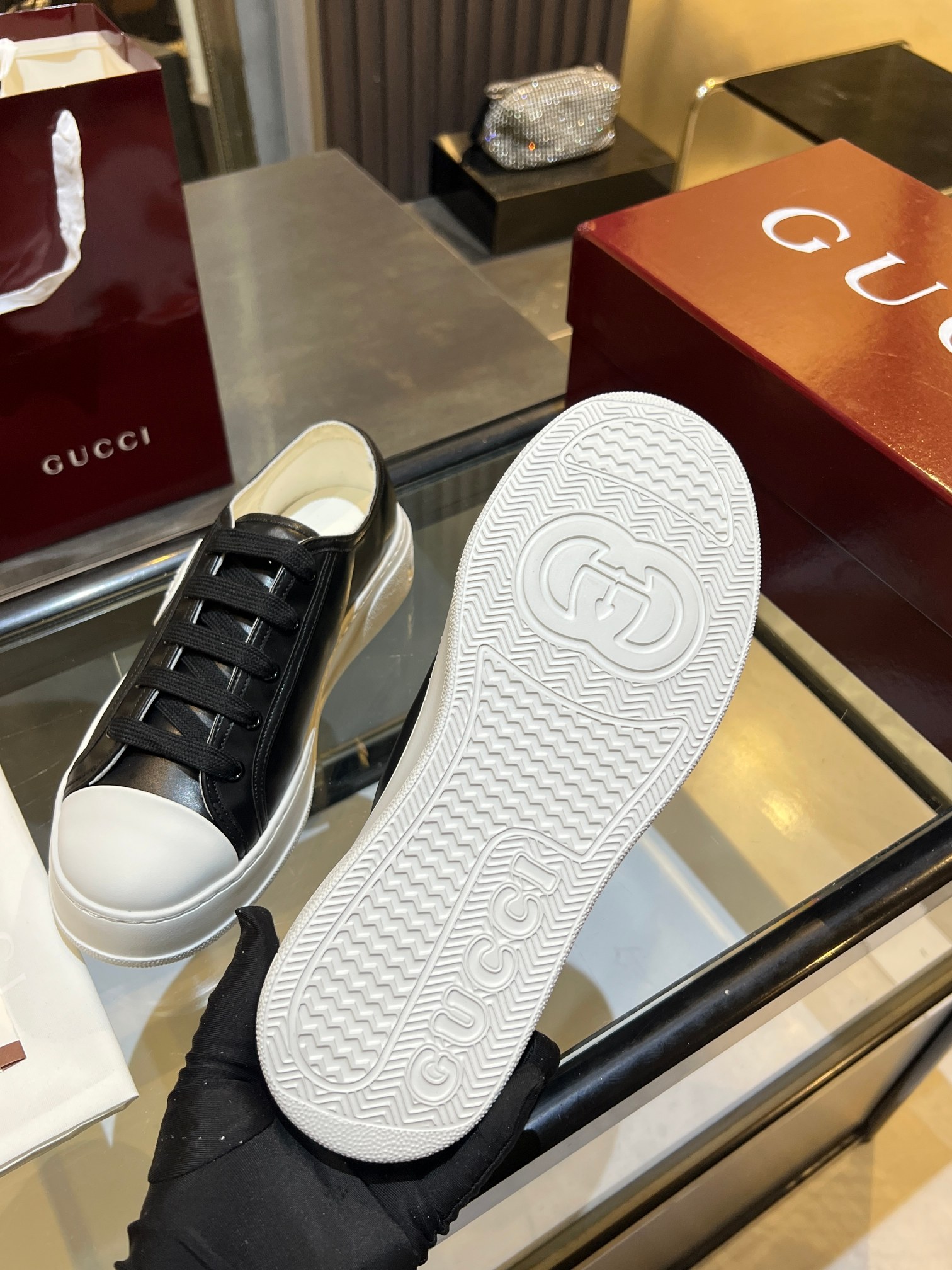 Cheap Gucci Tennis Shoes in 224624, $75 USD- [IB224624] - Replica Gucci Tennis Shoes