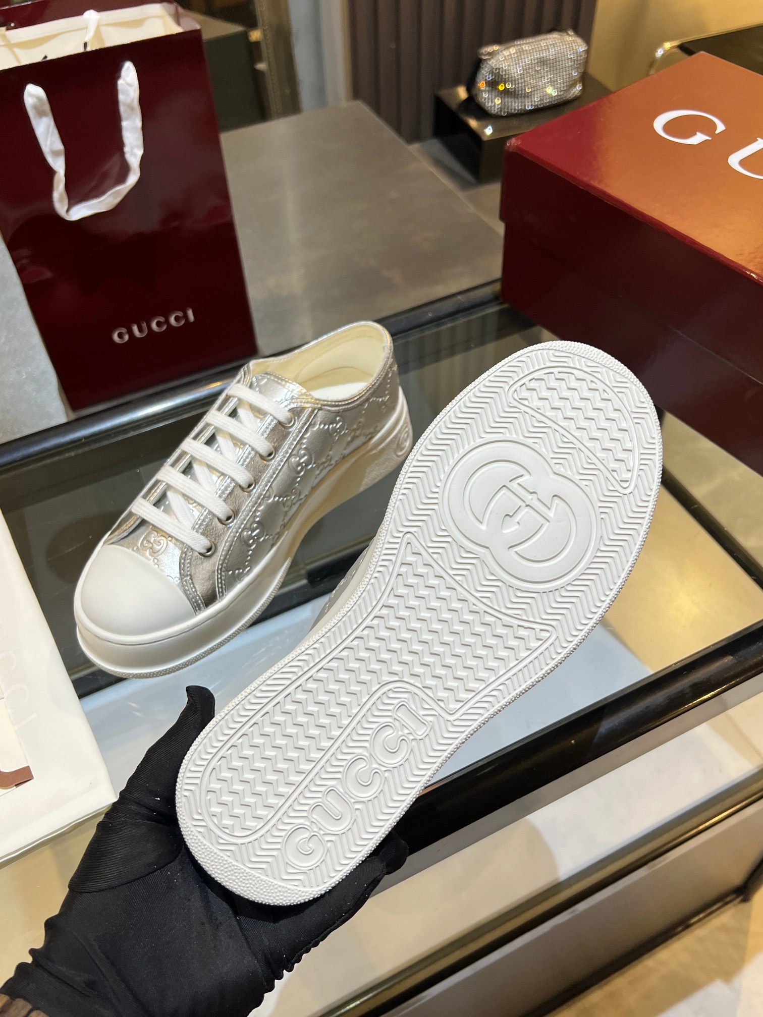 Cheap Gucci Tennis Shoes in 224625, $75 USD- [IB224625] - Replica Gucci Tennis Shoes