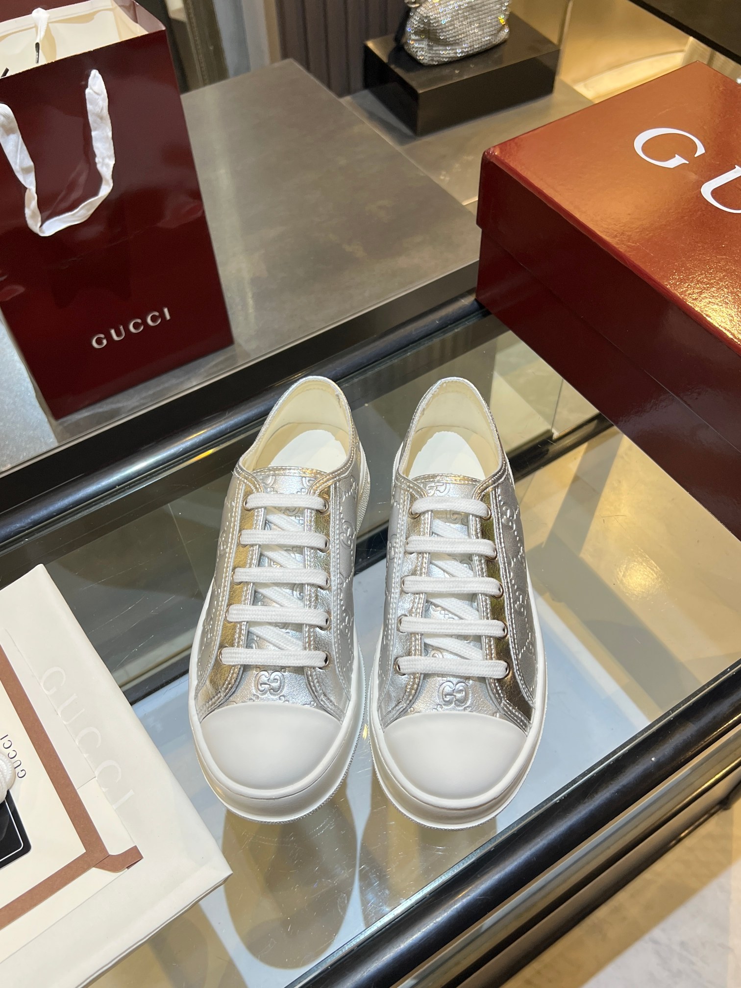 Cheap Gucci Tennis Shoes in 224625, $75 USD- [IB224625] - Replica Gucci Tennis Shoes