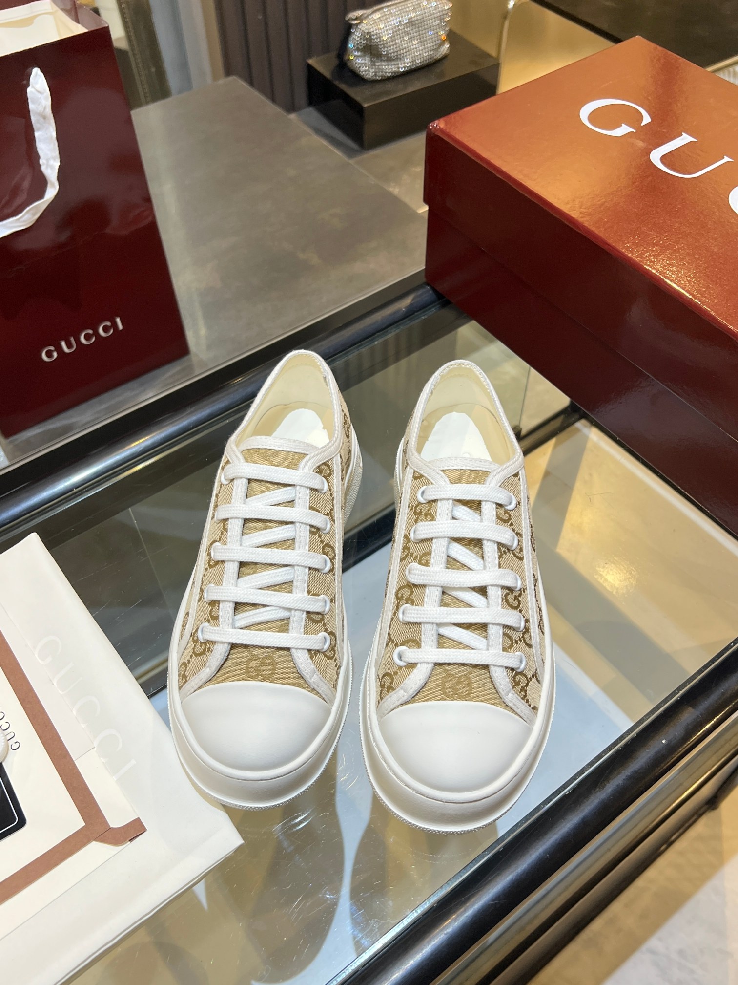 Cheap Gucci Tennis Shoes in 224629, $75 USD- [IB224629] - Replica Gucci Tennis Shoes