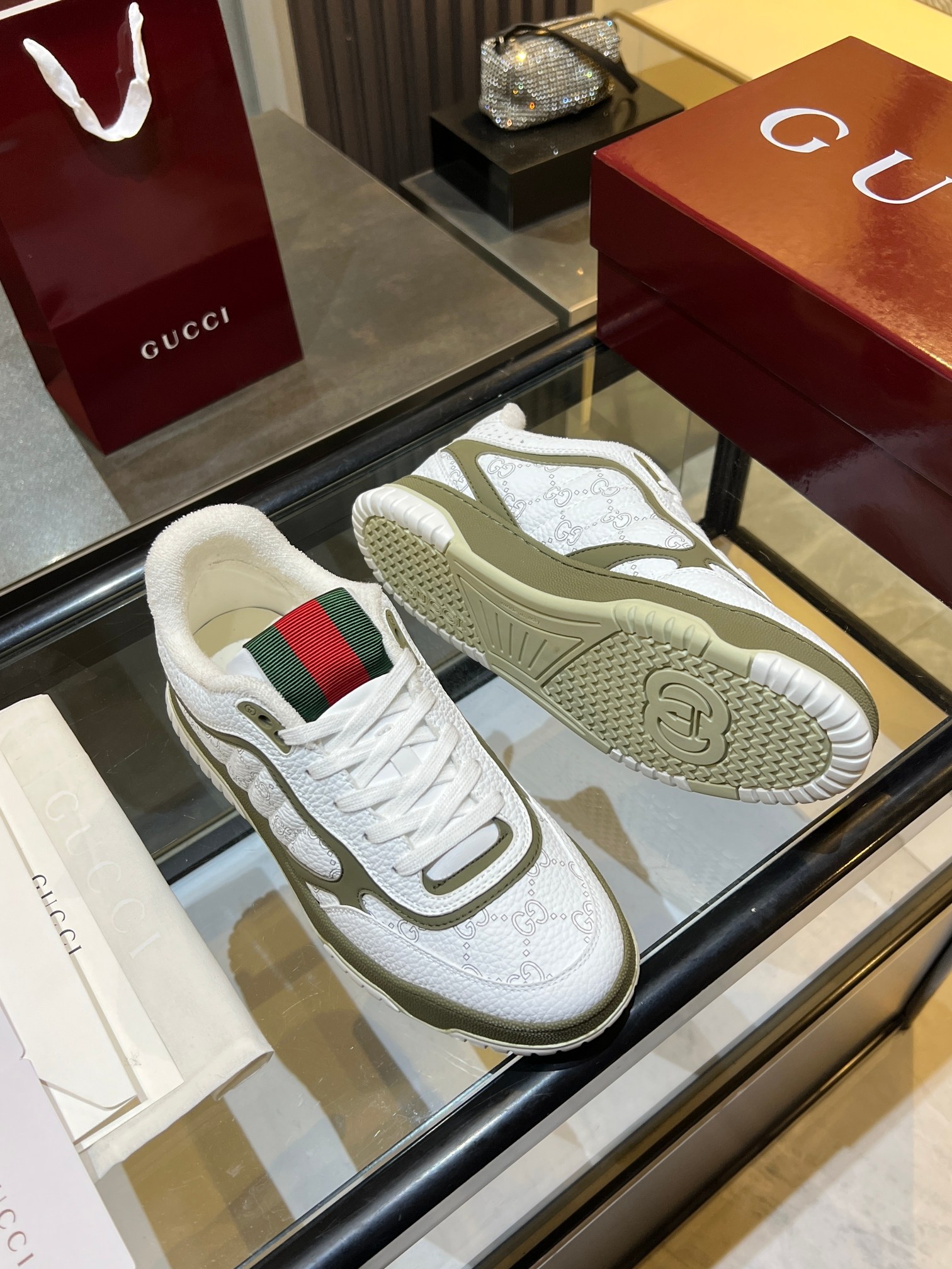Cheap Gucci Sneakers For Men in 224651, $85 USD- [IB224651] - Replica Gucci Sneakers For Men