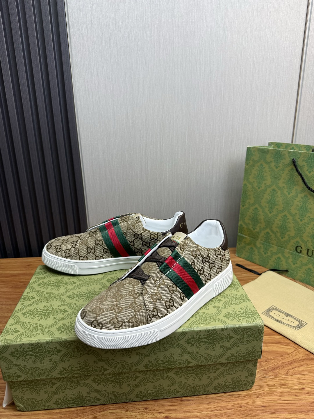 Cheap Gucci Tennis Shoes in 224652, $75 USD- [IB224652] - Replica Gucci Tennis Shoes