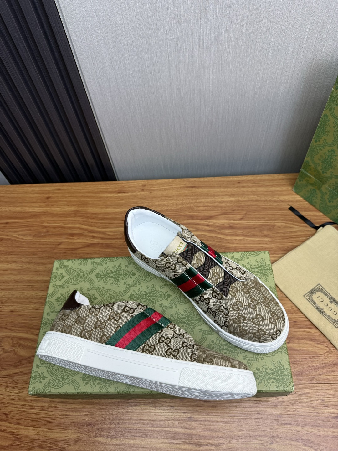 Cheap Gucci Tennis Shoes in 224652, $75 USD- [IB224652] - Replica Gucci Tennis Shoes