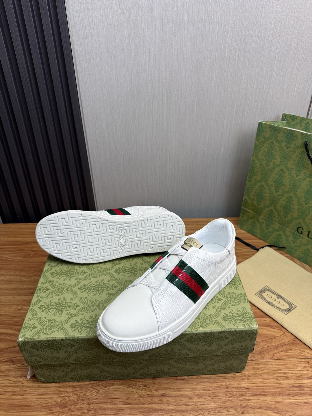 Cheap Gucci Tennis Shoes in 224654, $75 USD- [IB224654] - Replica Gucci Tennis Shoes