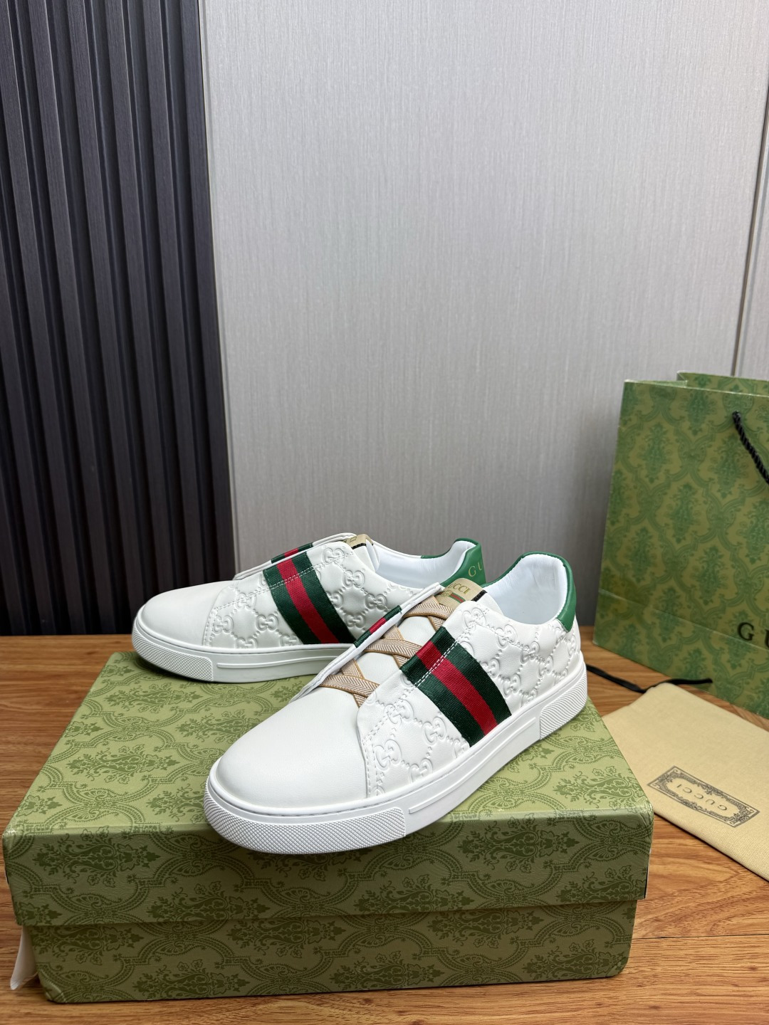 Cheap Gucci Tennis Shoes in 224656, $75 USD- [IB224656] - Replica Gucci Tennis Shoes