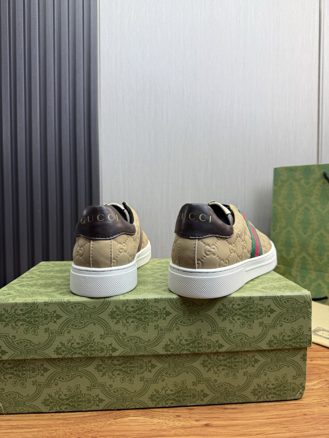 Cheap Gucci Tennis Shoes in 224657, $75 USD- [IB224657] - Replica Gucci Tennis Shoes