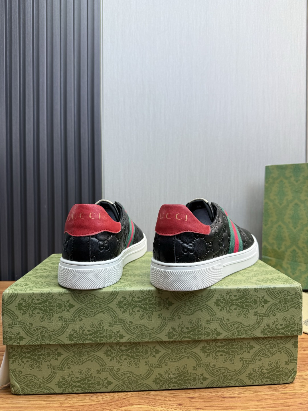 Cheap Gucci Tennis Shoes in 224658, $75 USD- [IB224658] - Replica Gucci Tennis Shoes