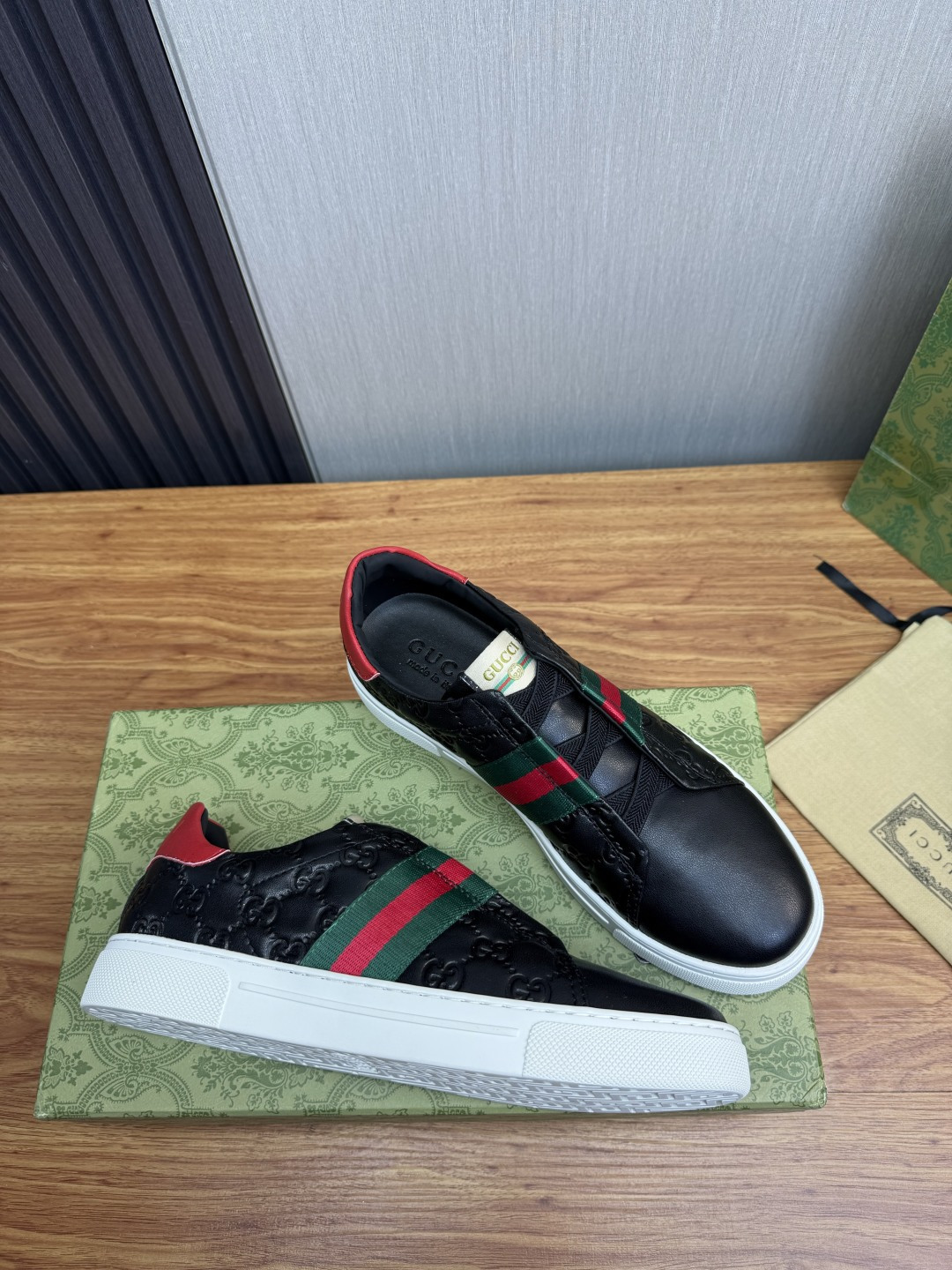Cheap Gucci Tennis Shoes in 224658, $75 USD- [IB224658] - Replica Gucci Tennis Shoes