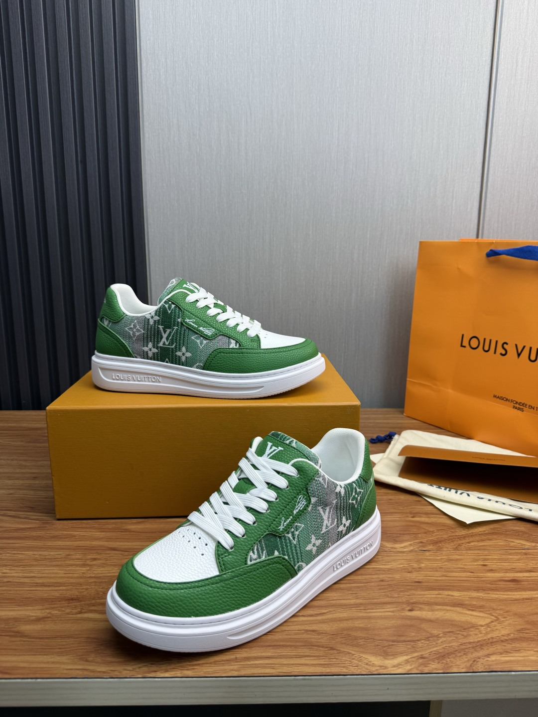 Cheap Louis Vuitton Sneakers For Men in 224668, $90 USD- [IB224668] - Replica Louis Vuitton Sneakers For Men