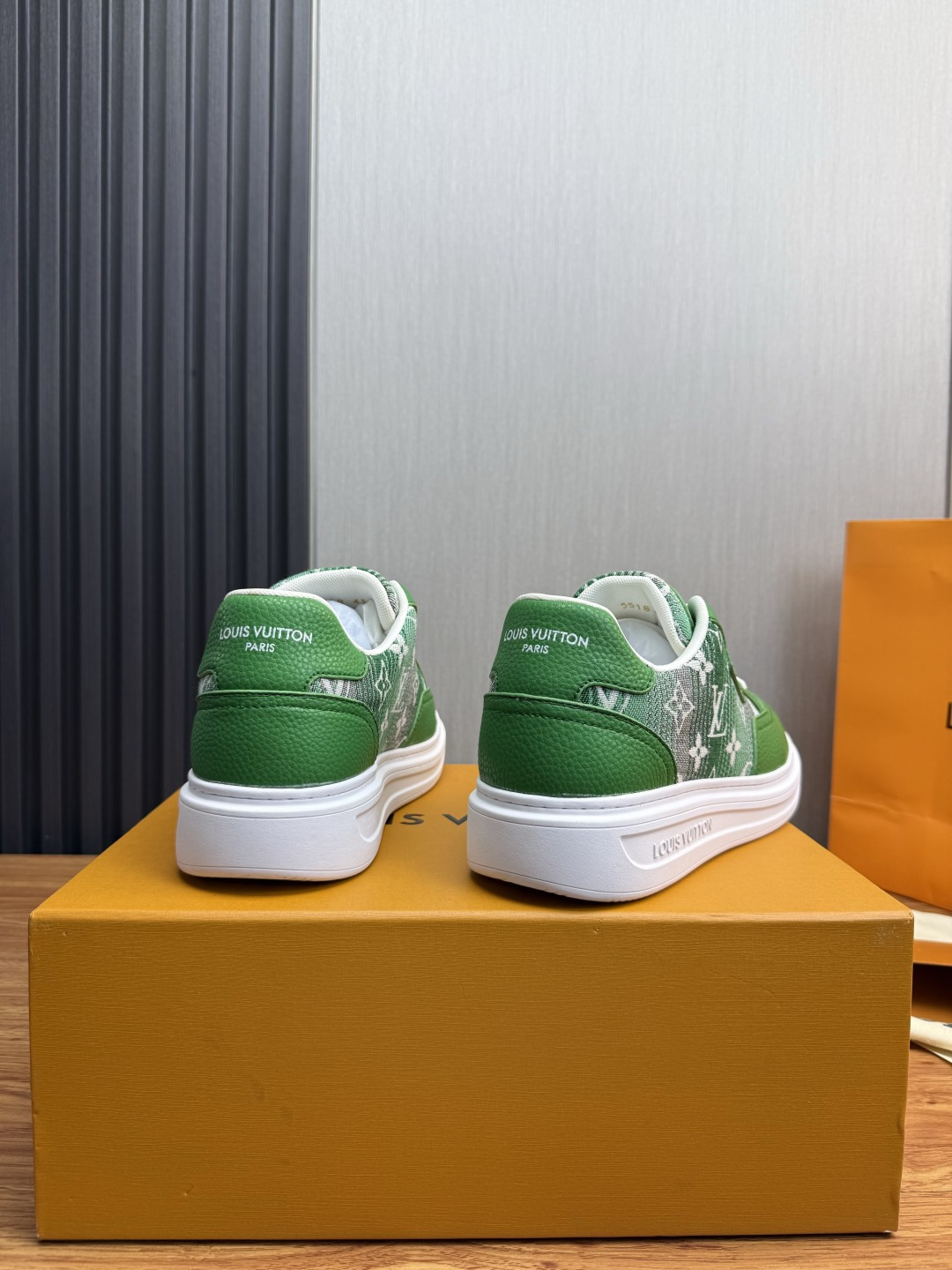 Cheap Louis Vuitton Sneakers For Men in 224668, $90 USD- [IB224668] - Replica Louis Vuitton Sneakers For Men