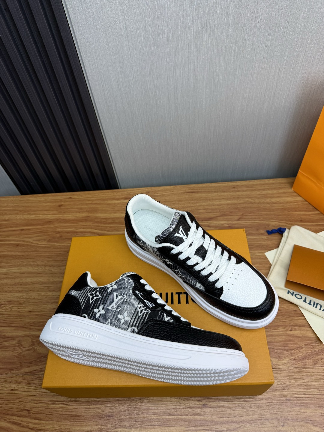 Cheap Louis Vuitton Sneakers For Men in 224671, $90 USD- [IB224671] - Replica Louis Vuitton Sneakers For Men
