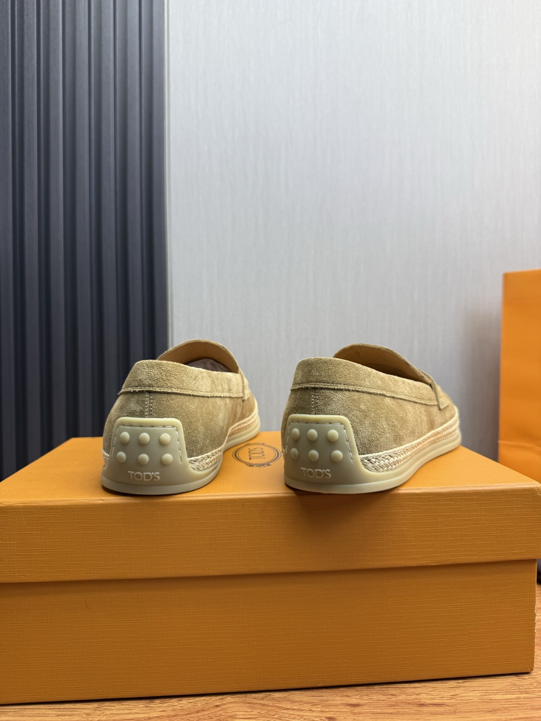 Cheap Tods Leather Loafers For Men in 224744, $95 USD- [IB224744] - Replica Tods Leather Loafers For Men