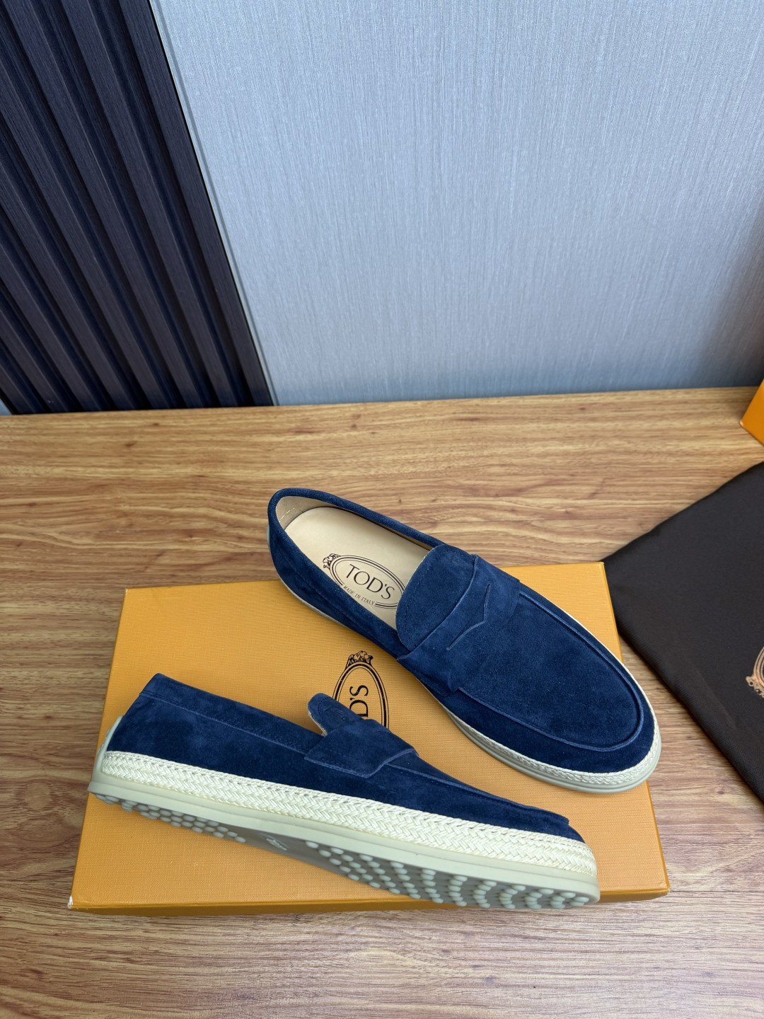 Cheap Tods Leather Loafers For Men in 224745, $95 USD- [IB224745] - Replica Tods Leather Loafers For Men
