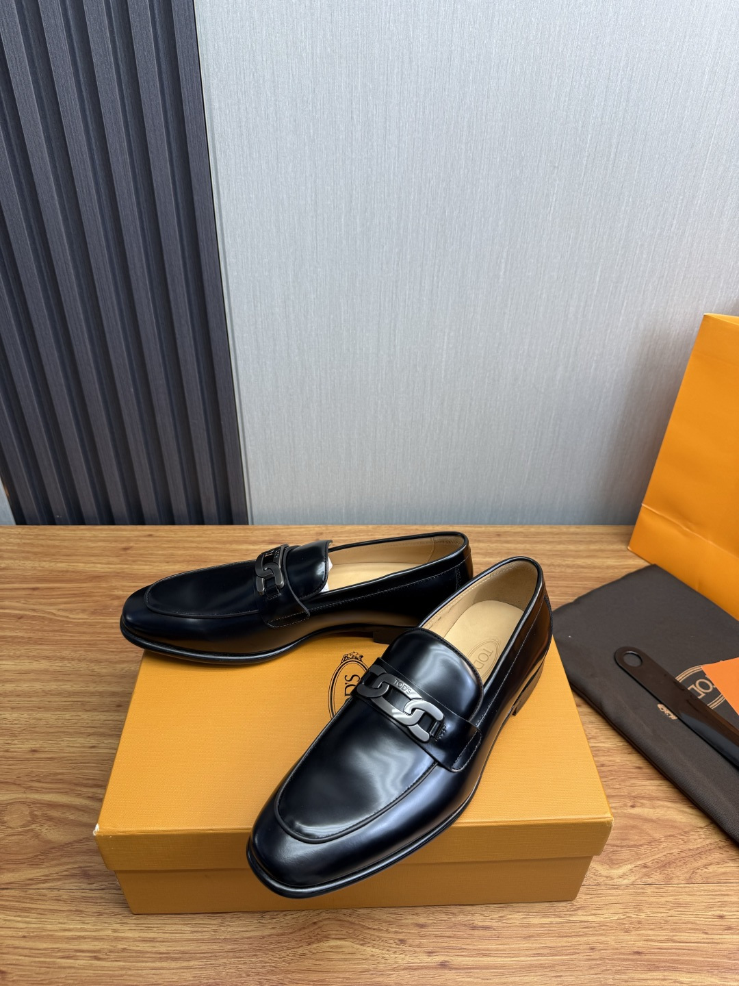 Cheap Tods Leather Loafers For Men in 224749, $120 USD- [IB224749] - Replica Tods Leather Loafers For Men