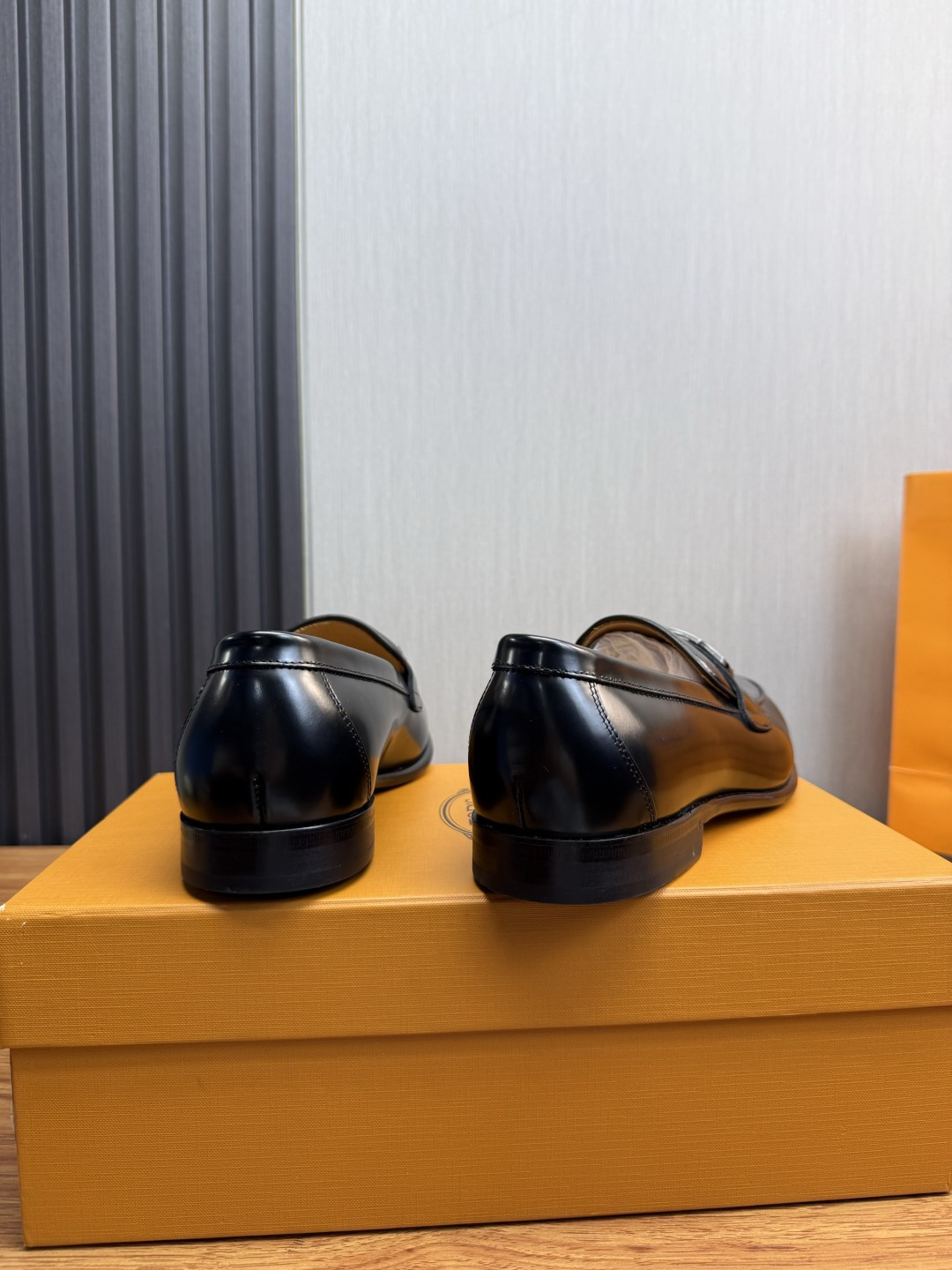 Cheap Tods Leather Loafers For Men in 224749, $120 USD- [IB224749] - Replica Tods Leather Loafers For Men