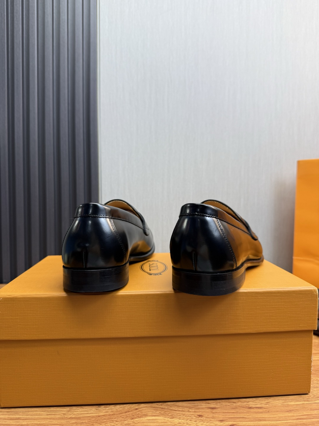 Cheap Tods Leather Loafers For Men in 224750, $120 USD- [IB224750] - Replica Tods Leather Loafers For Men