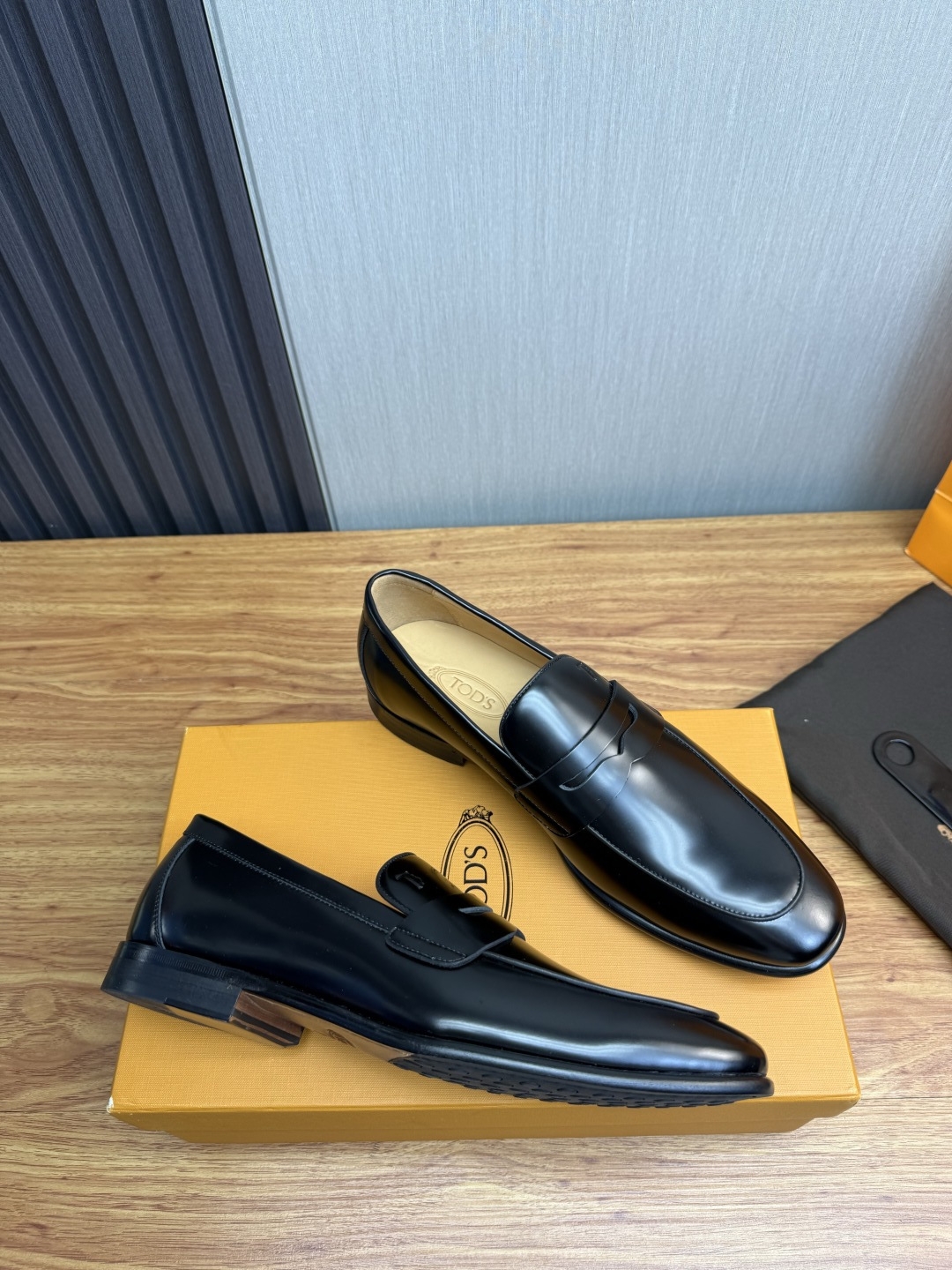 Cheap Tods Leather Loafers For Men in 224750, $120 USD- [IB224750] - Replica Tods Leather Loafers For Men